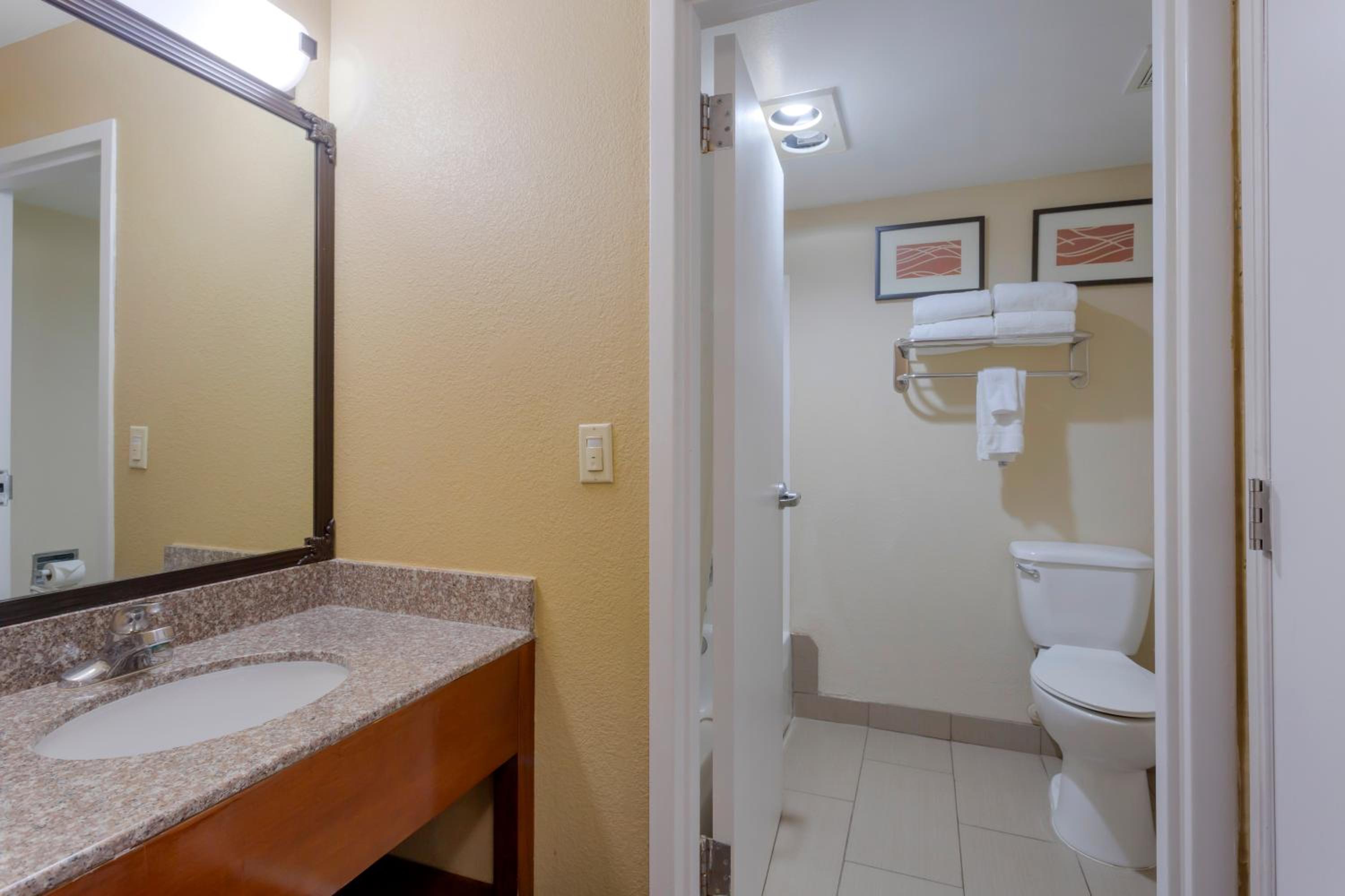 King Room - Non-Smoking