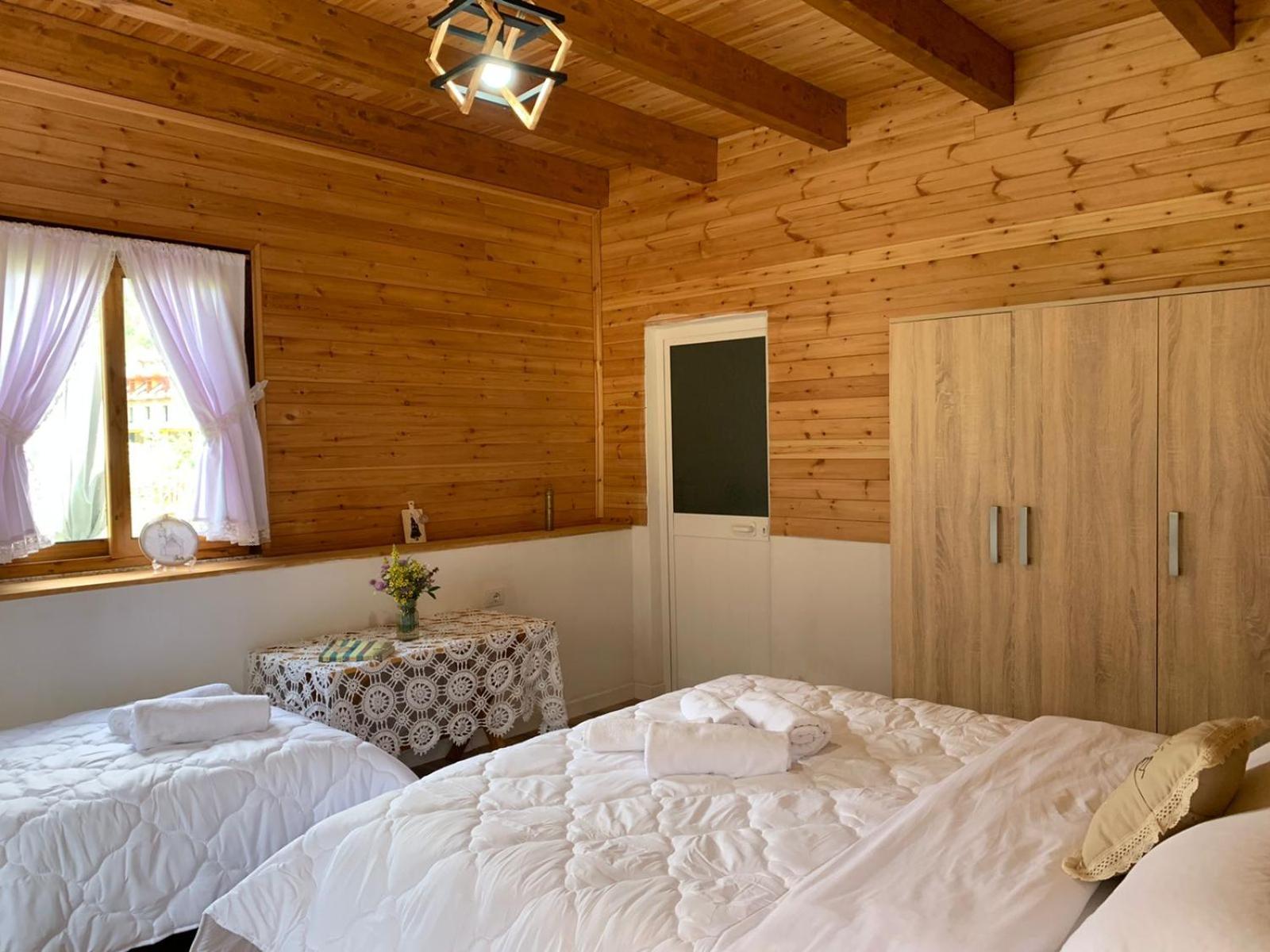Family Room with Mountain View photo 1