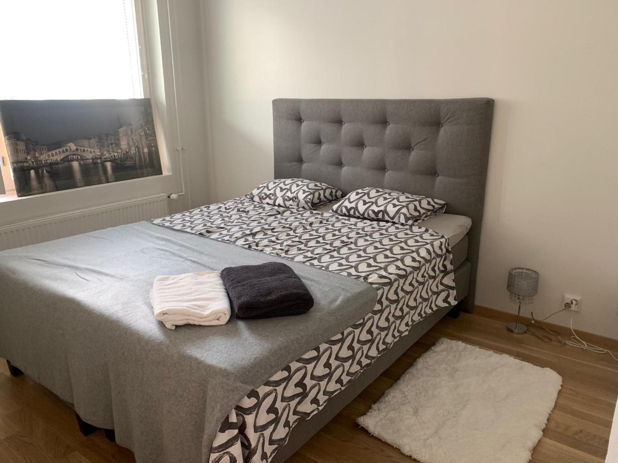 One-Bedroom Apartment photo 1