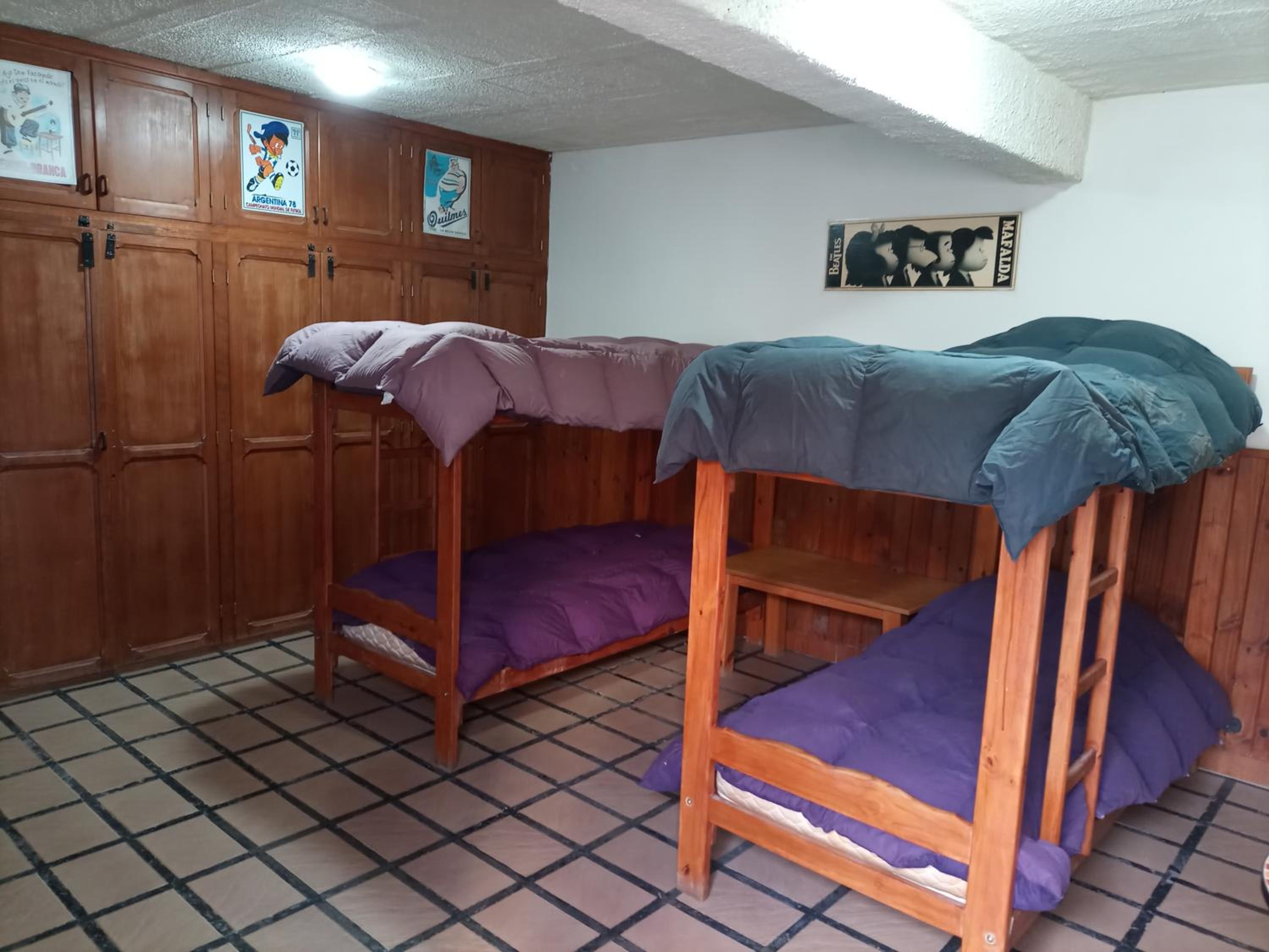 Bed in 6-Bed Mixed Dormitory Room photo 3