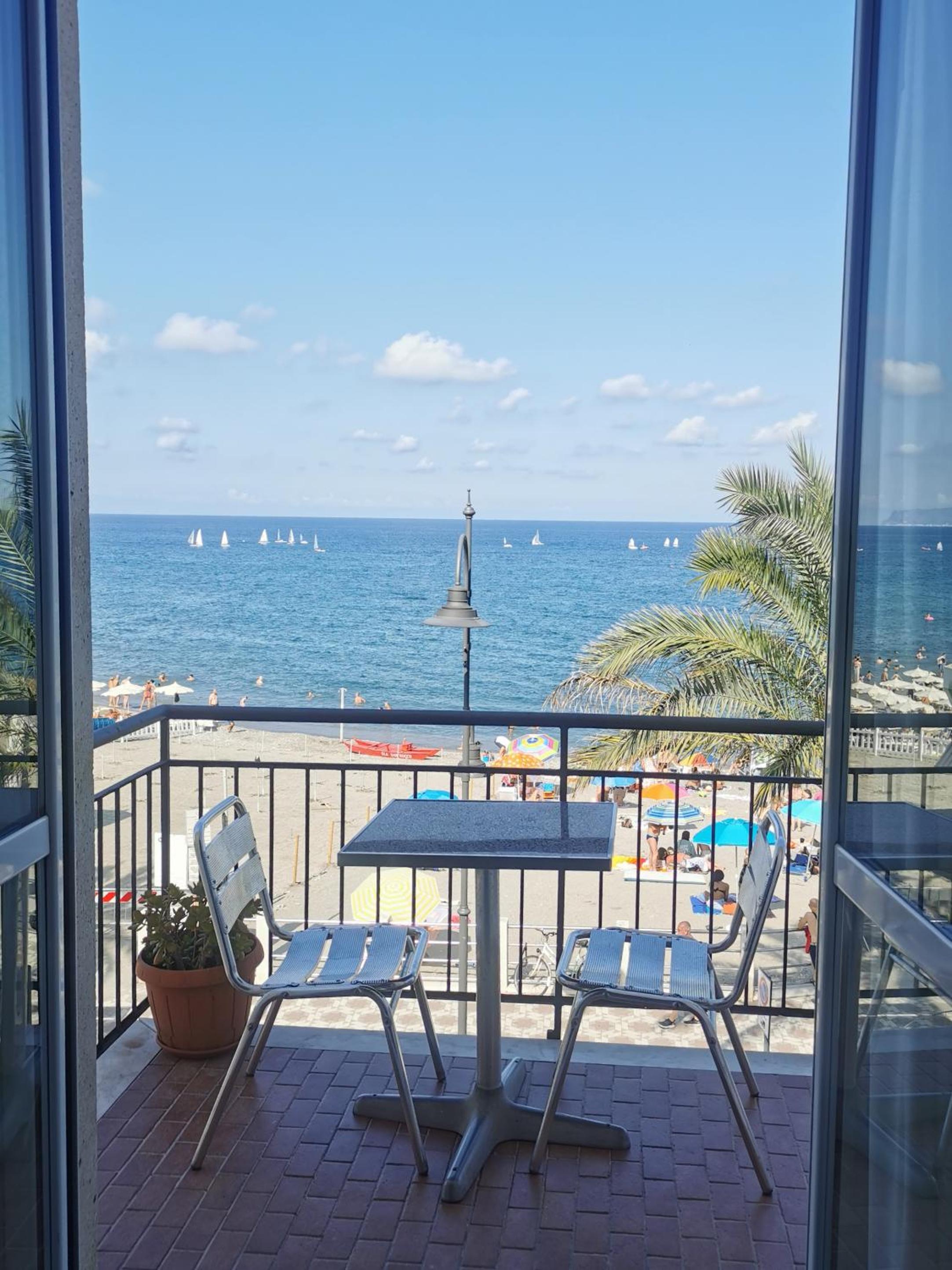 Superior Double or Twin Room with Sea View photo 3