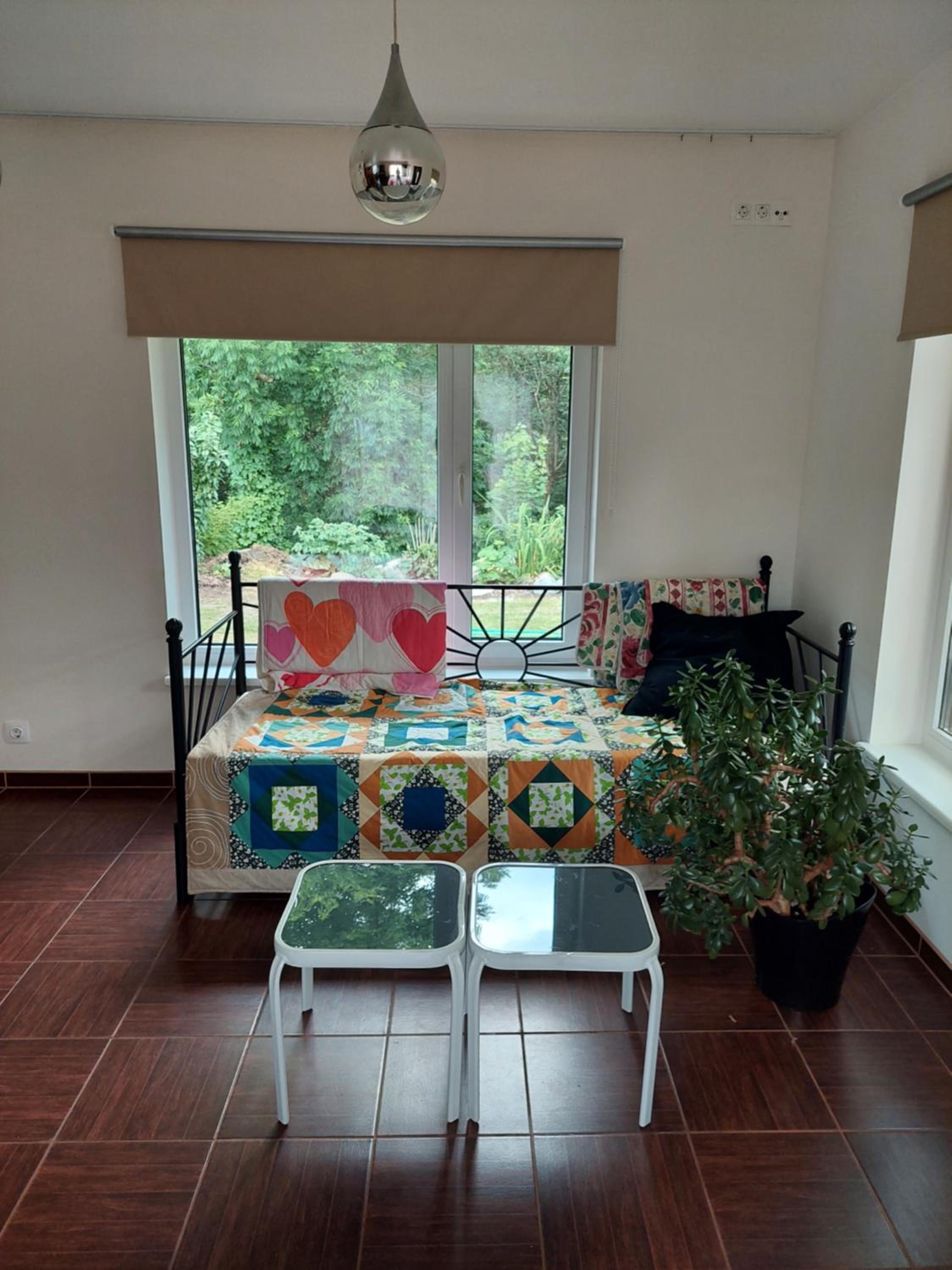 One-Bedroom House - Photo 8