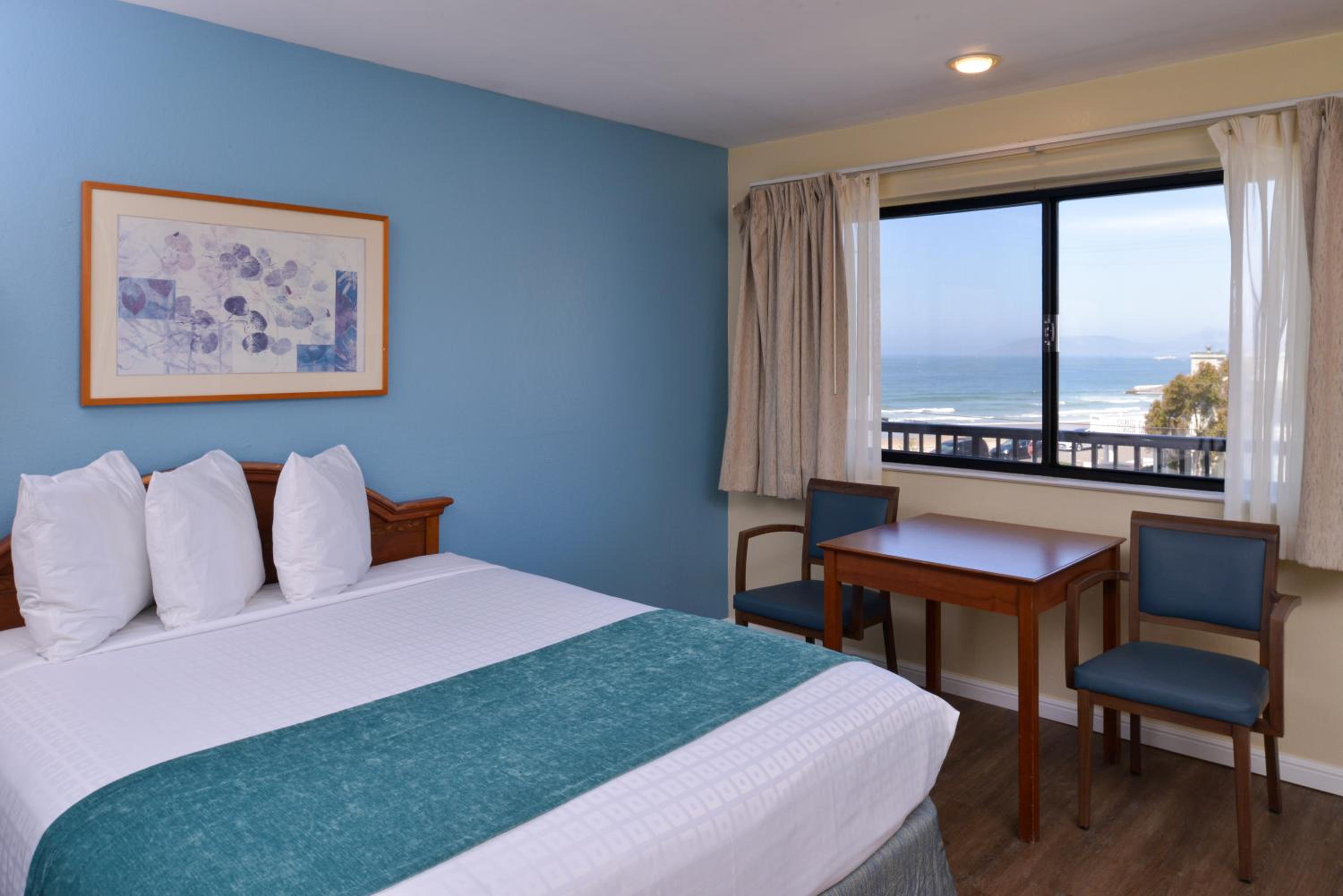 Queen Room with Two Queen Beds and View - Photo 2