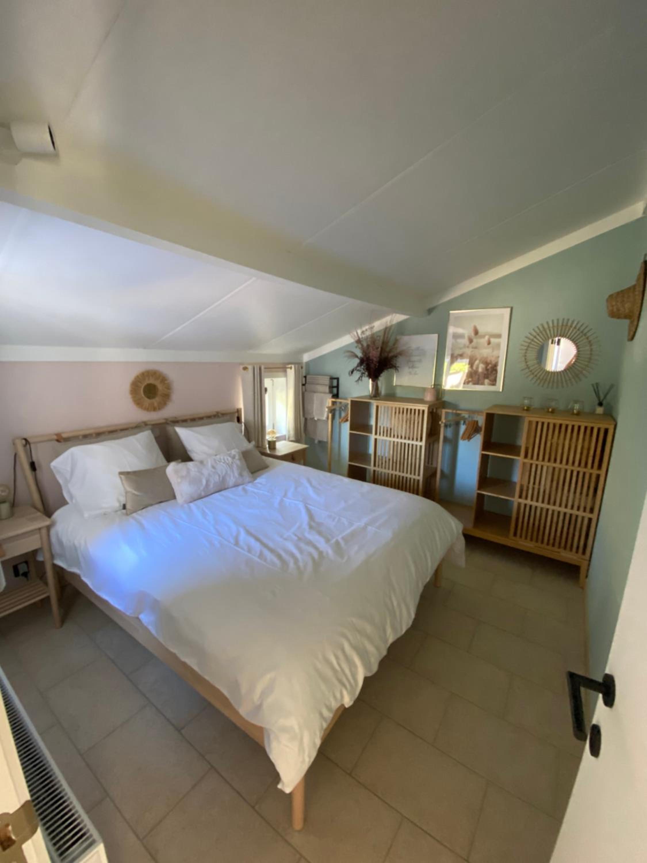 Three-Bedroom House photo 1