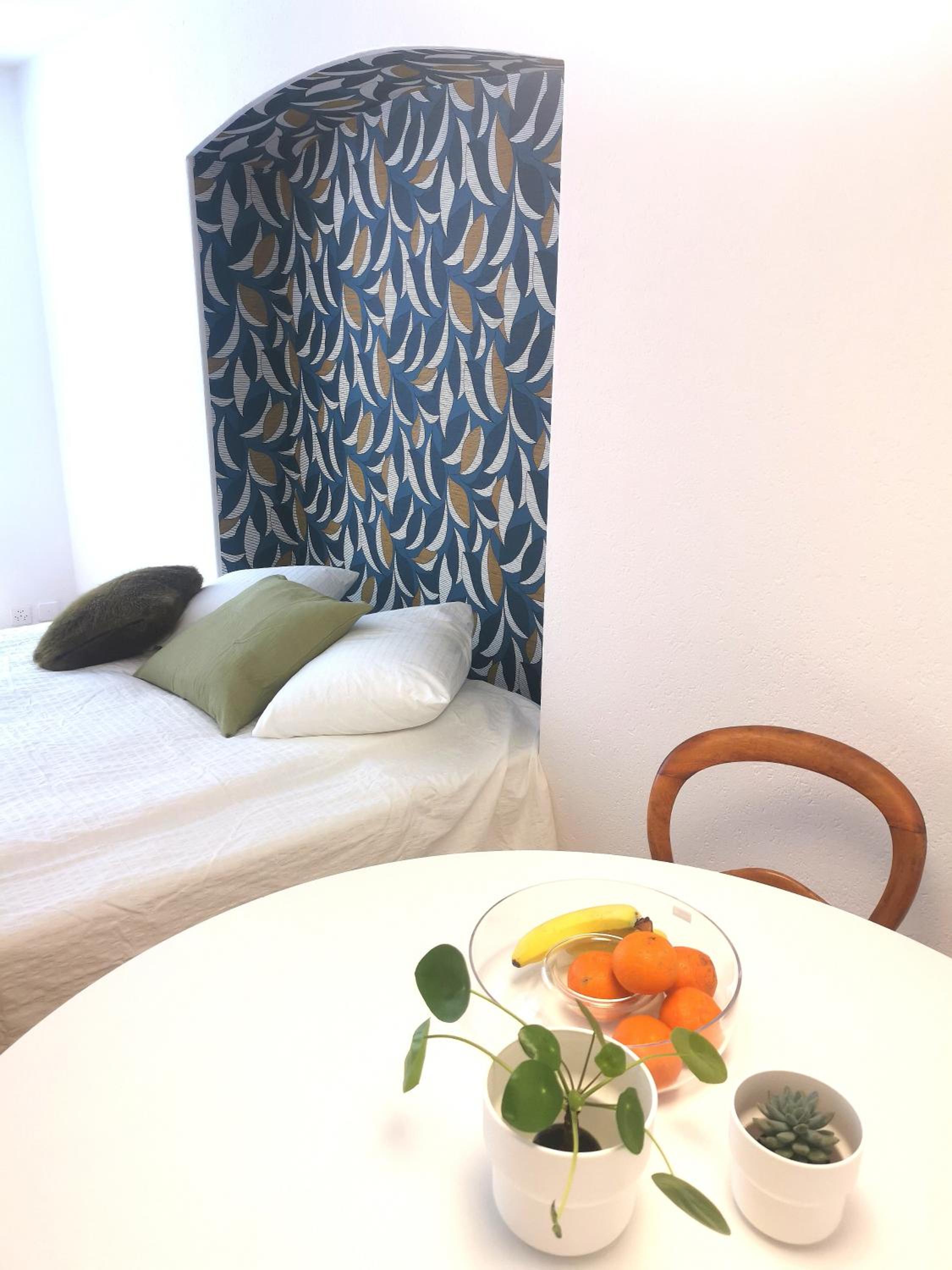 One-Bedroom Apartment photo 2