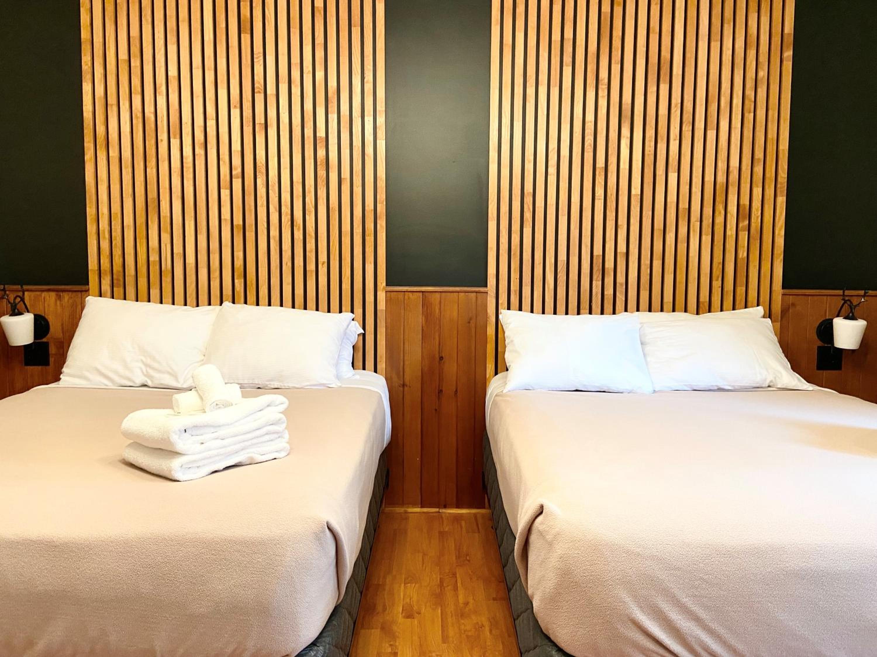 Quadruple Room with Lake View photo 3
