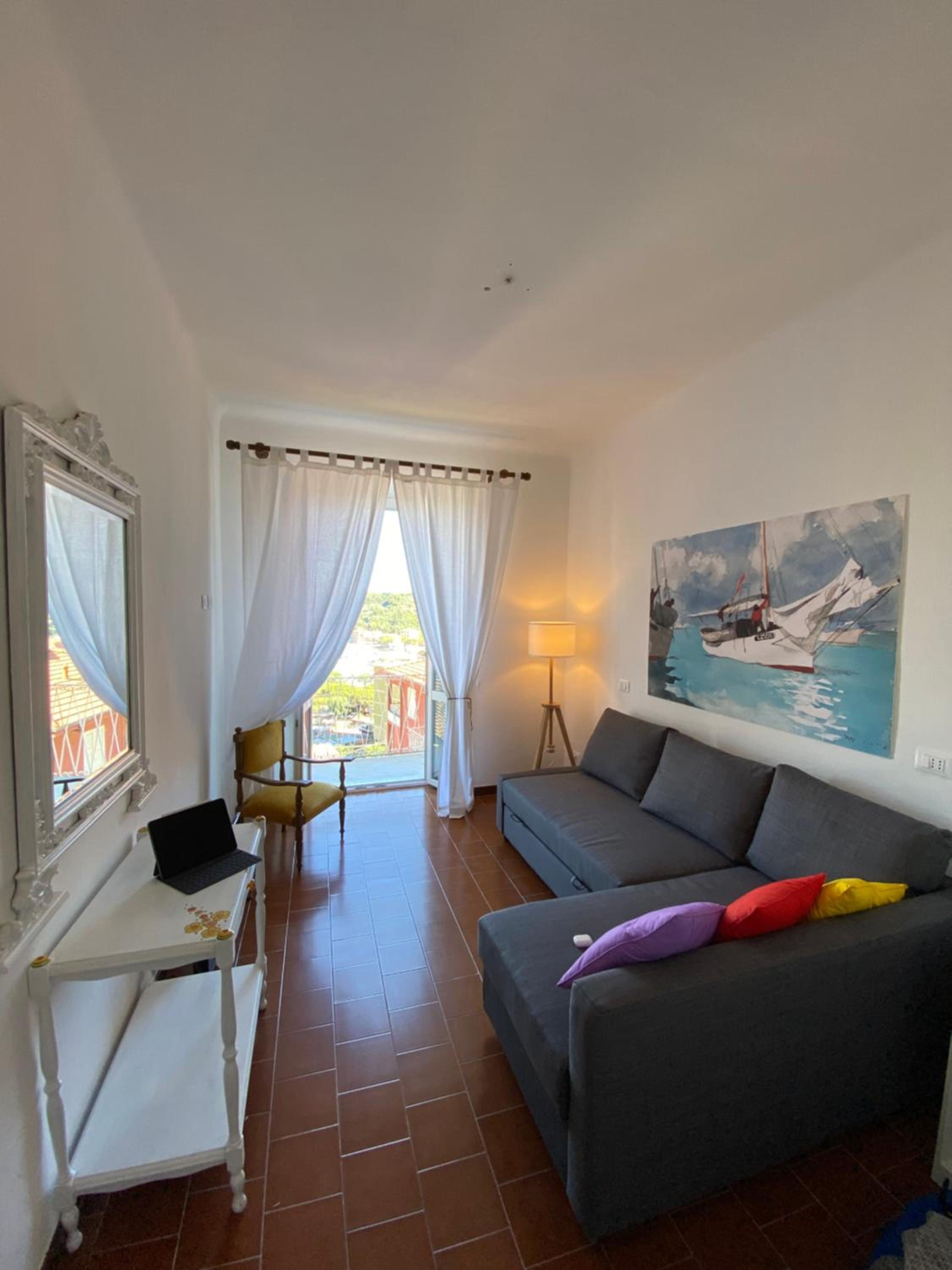 Two-Bedroom Apartment with Bay View photo 3