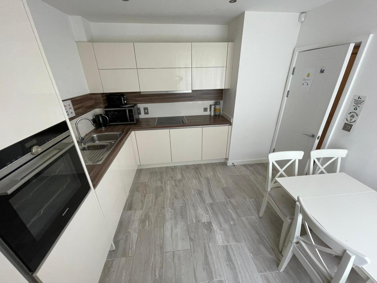 Apartment photo 3