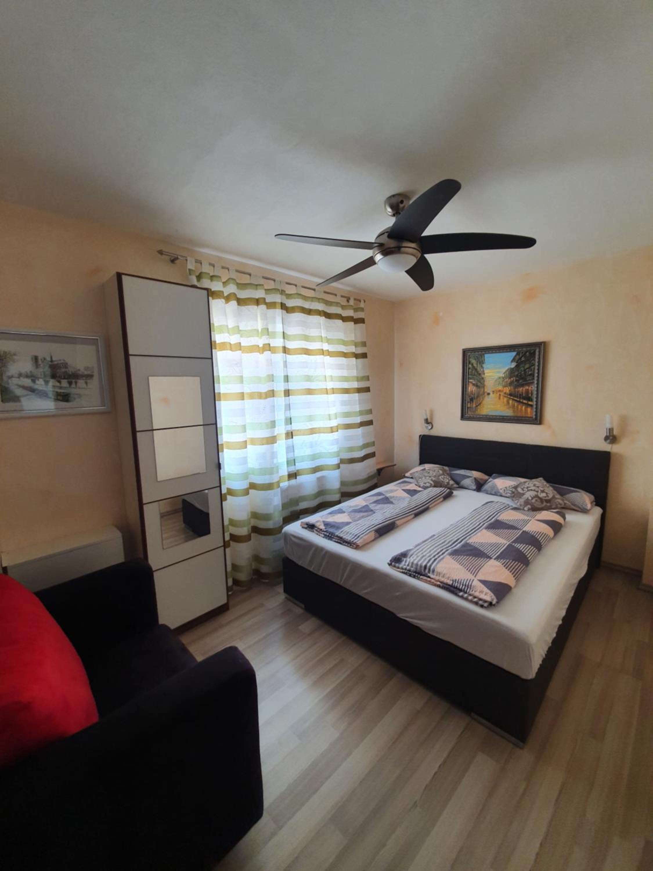 Family Room - Photo 1