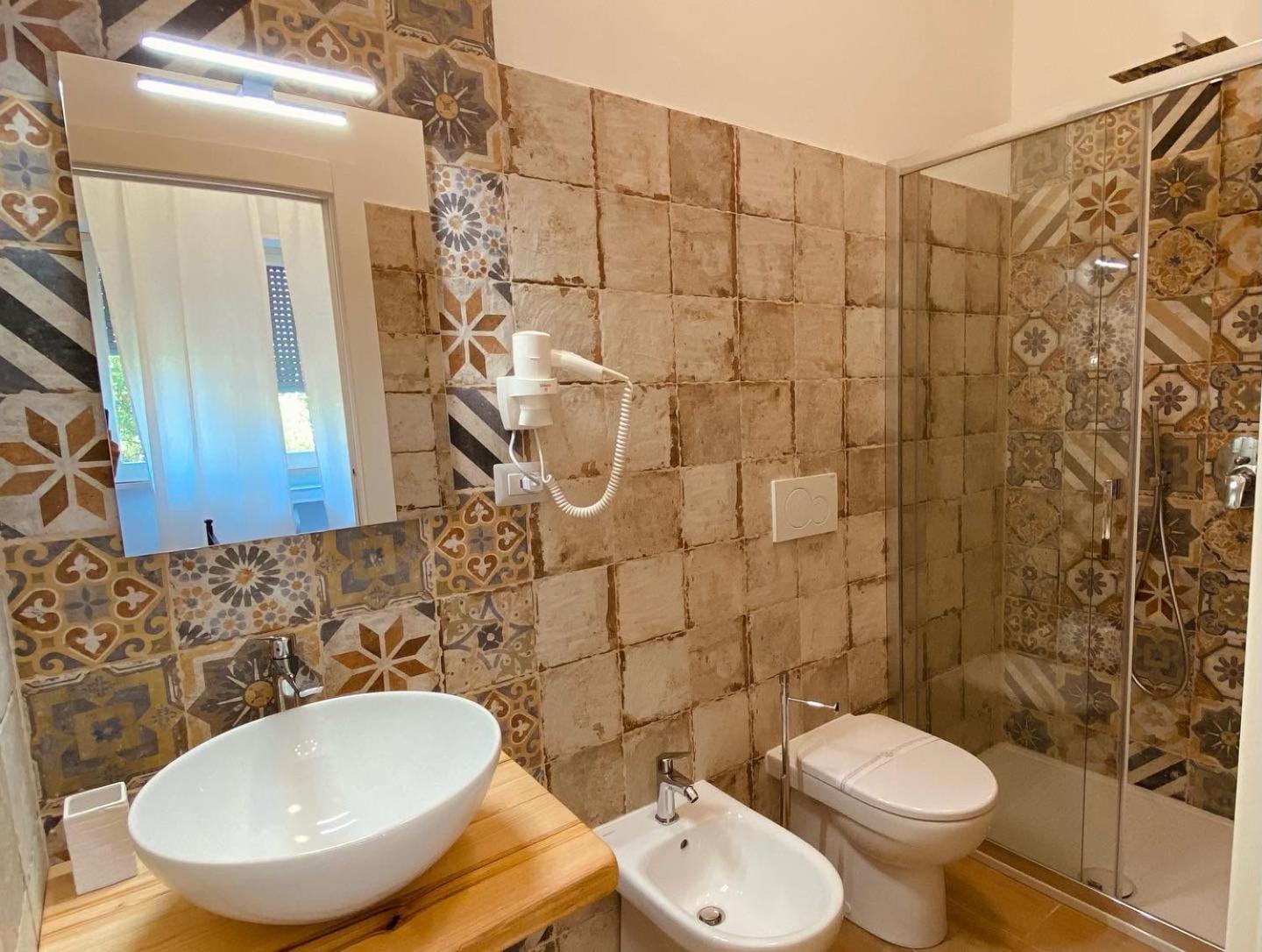 Double Room with Spa Bath photo 3