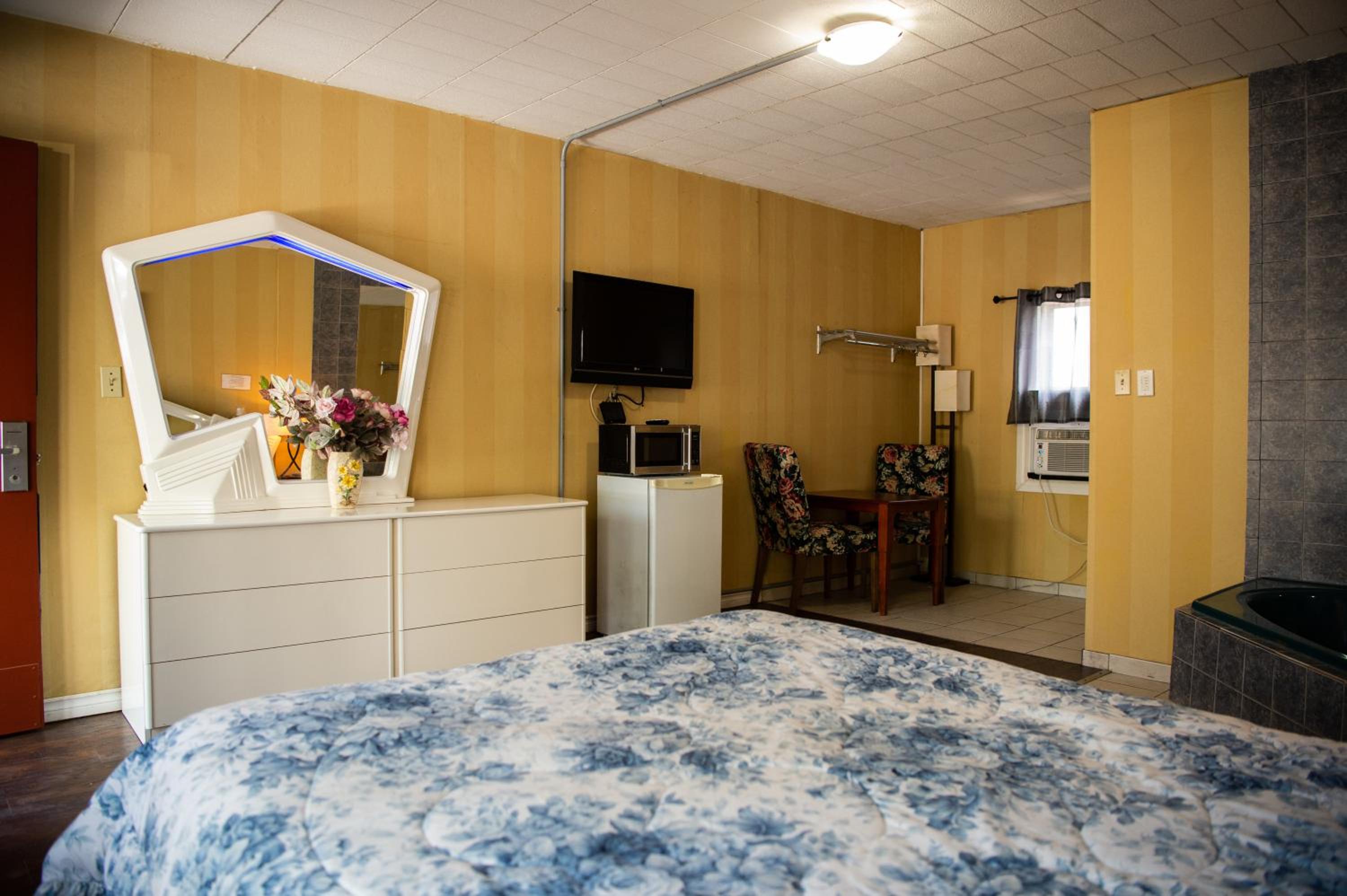 Jacuzzi Room photo 2