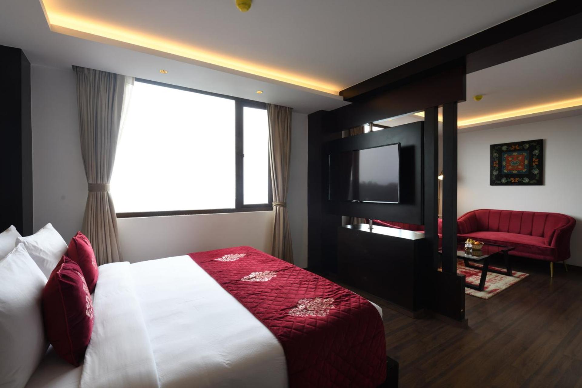 Executive King Suite - Photo 4