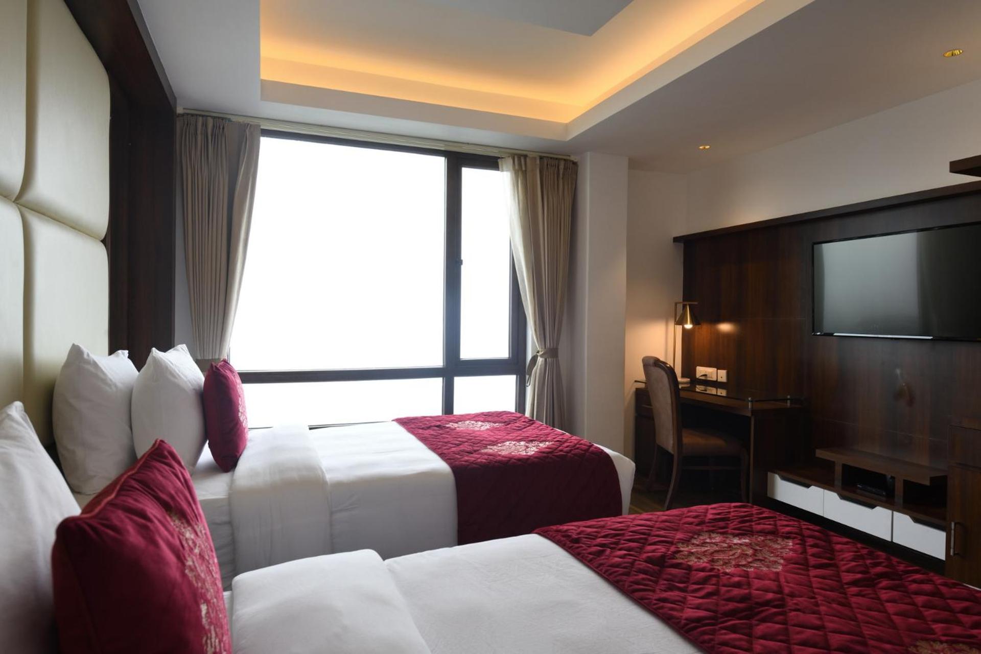 Deluxe Twin Room with Valley View - Photo 1