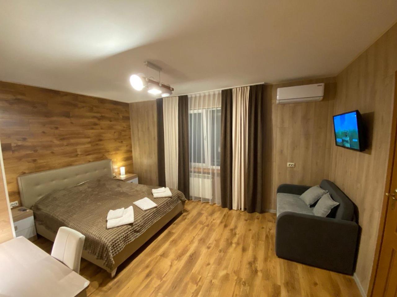Suite with Pool View photo 1
