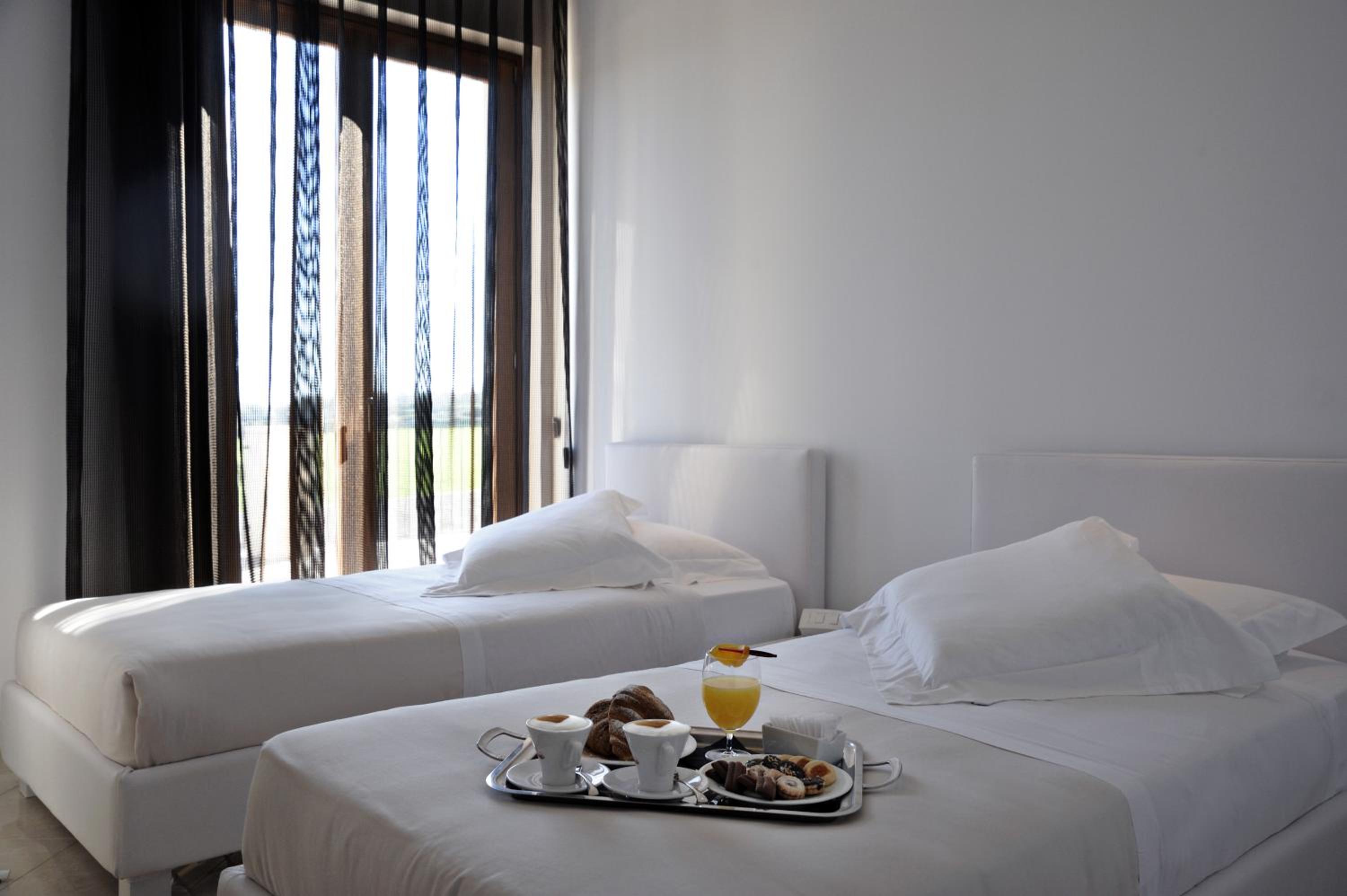 Superior Double or Twin Room - Photo 3