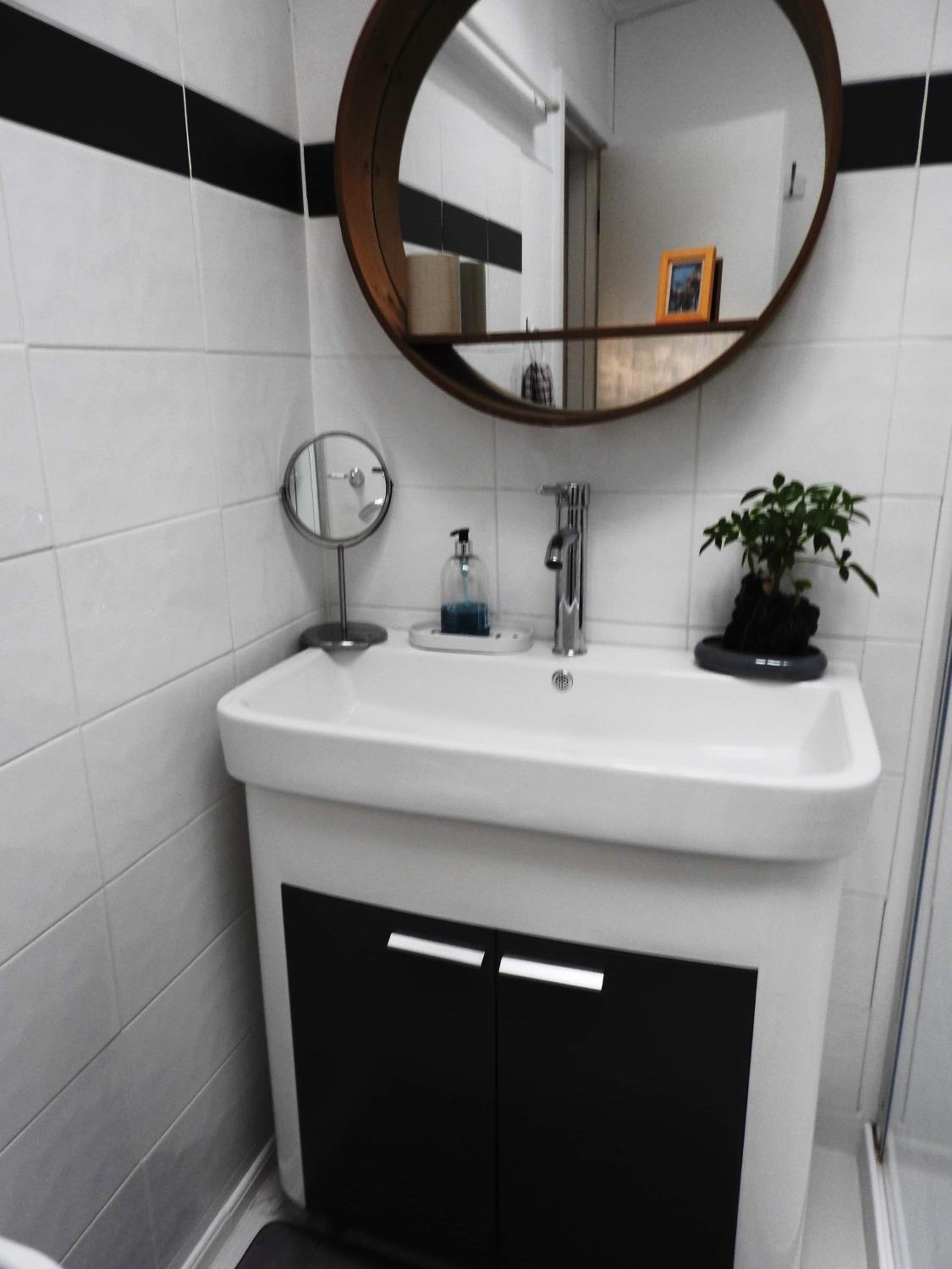 Three-Bedroom Apartment - Photo 13