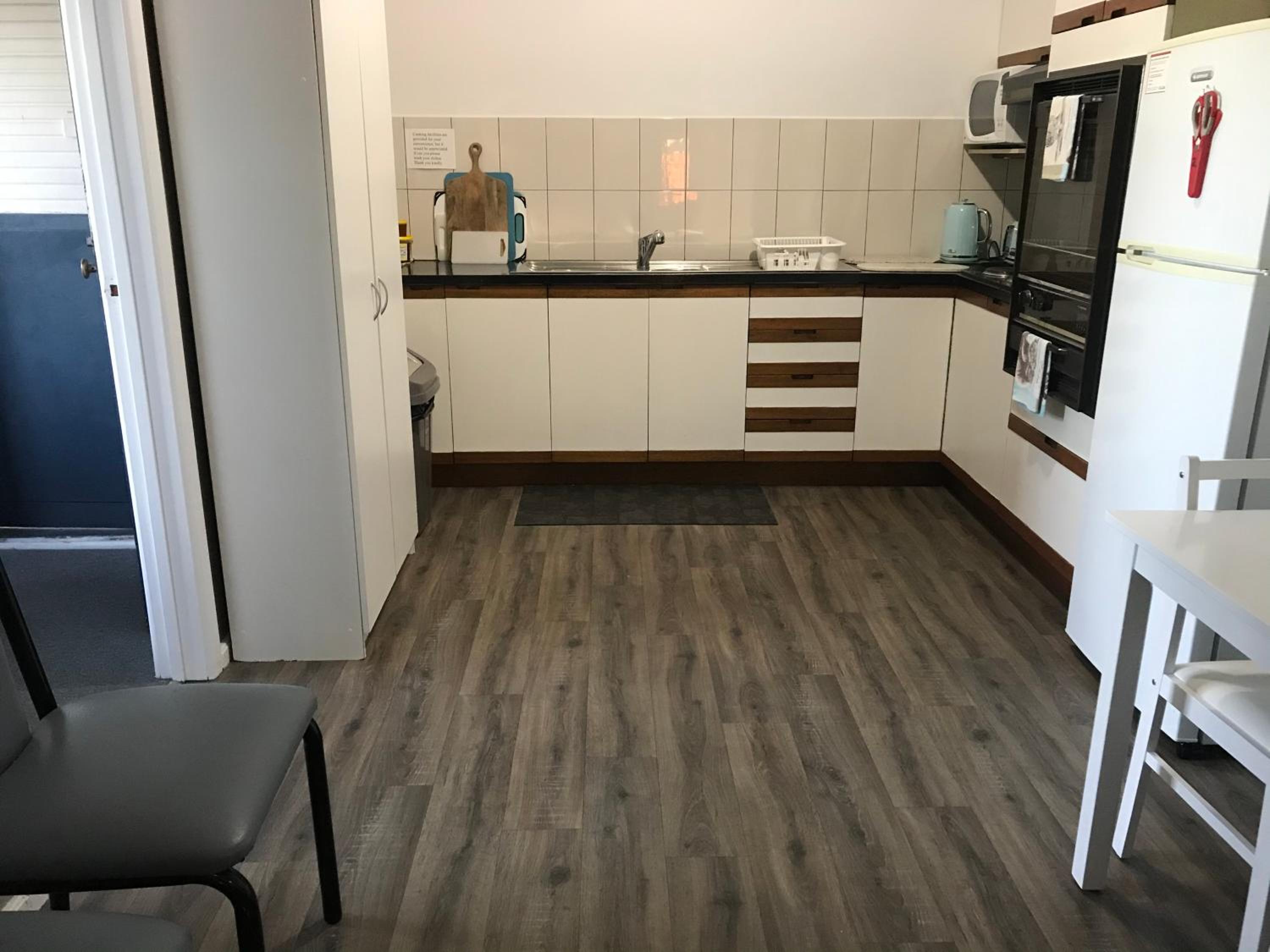 Three-Bedroom Apartment - Photo 19
