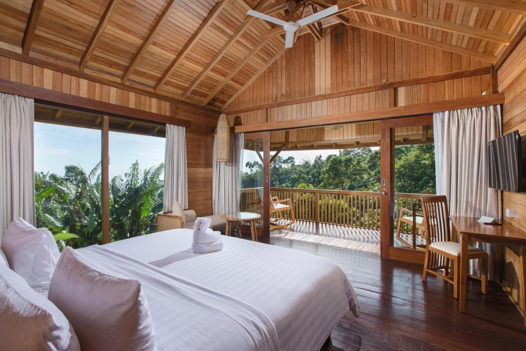 King Room with Balcony