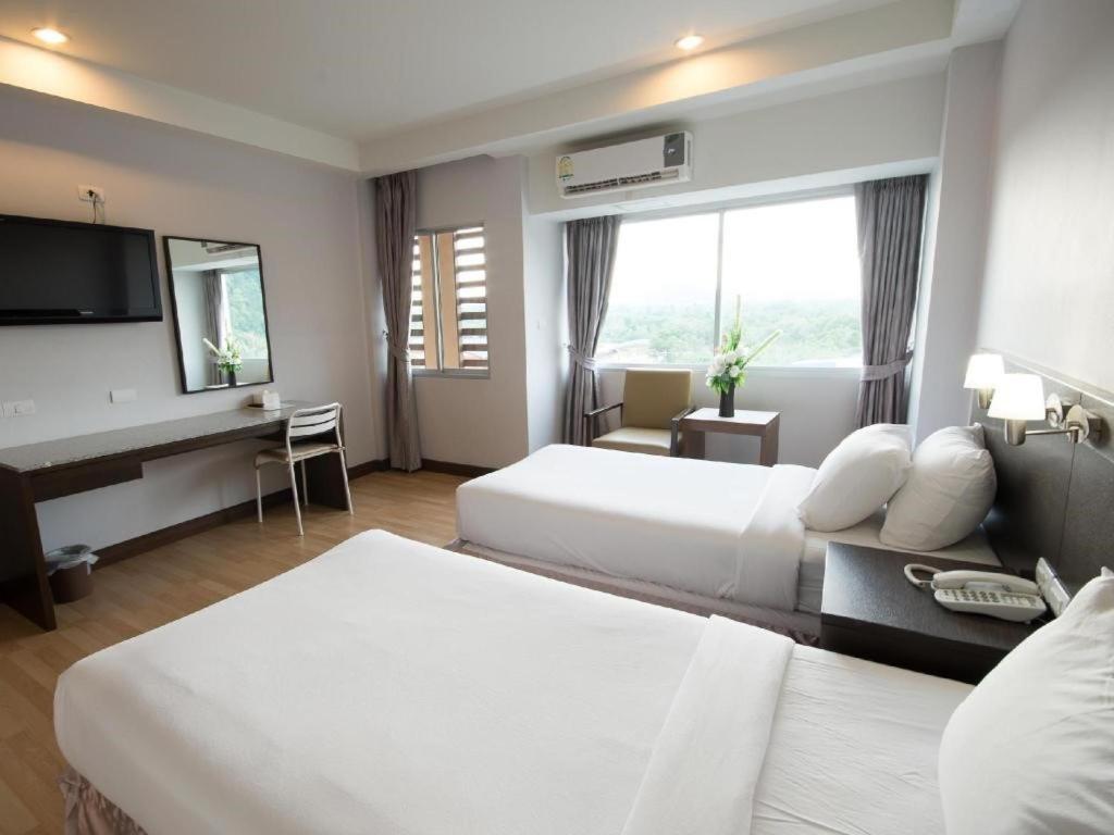 Deluxe Double Room photo 2