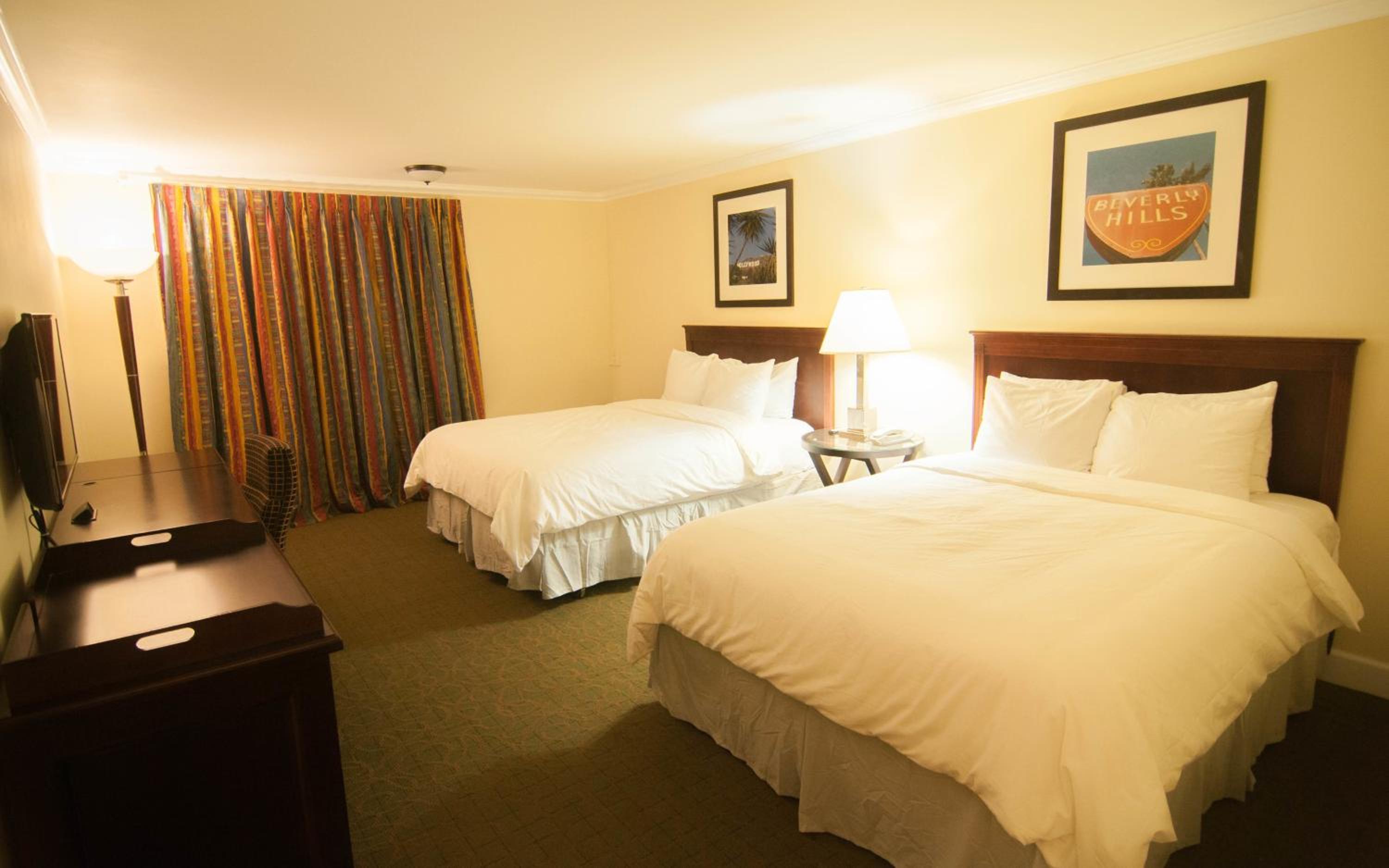 Deluxe Queen Room with Two Queen Beds with Balcony - Photo 3
