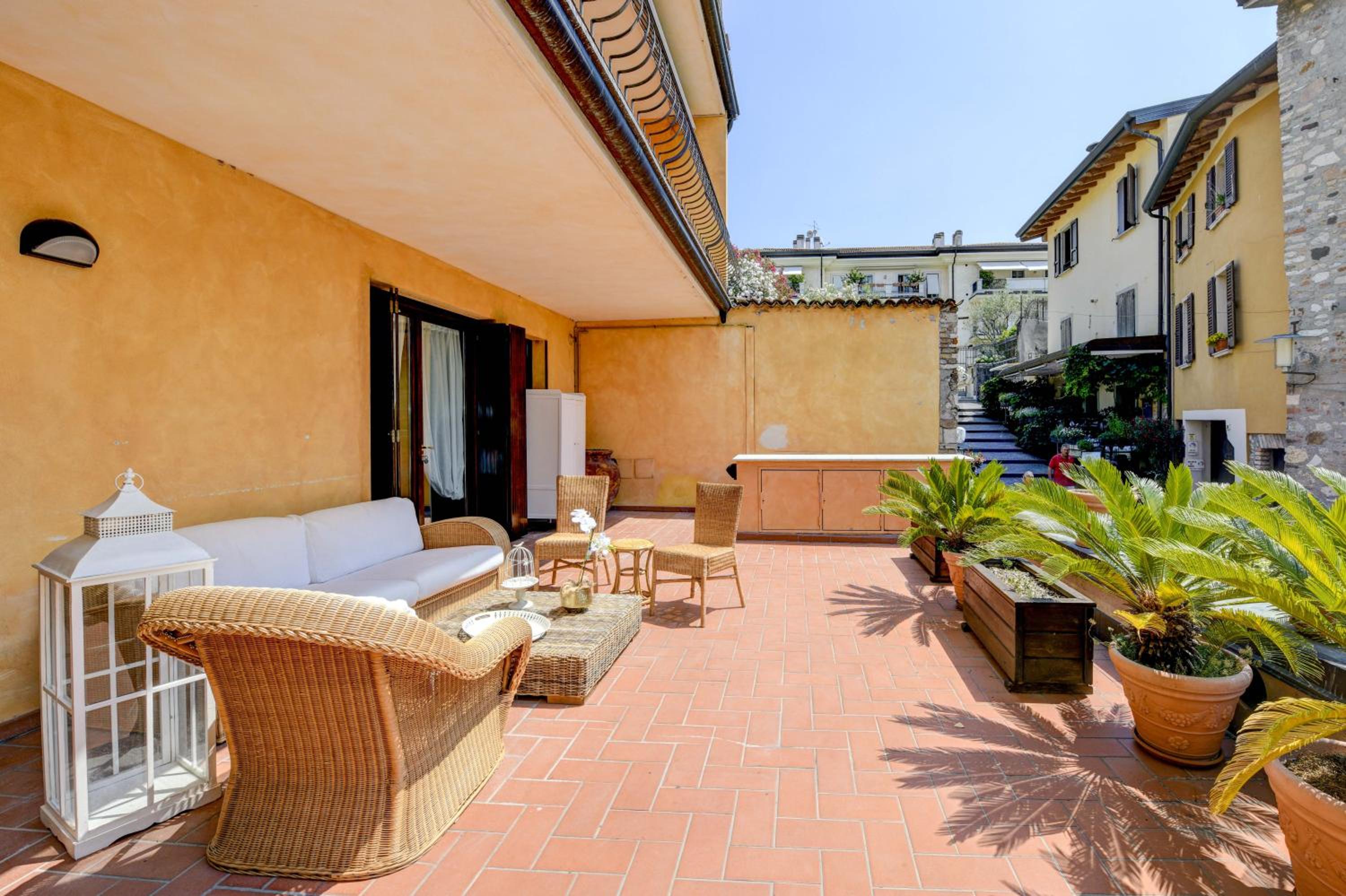 Double Room With Patio photo 2