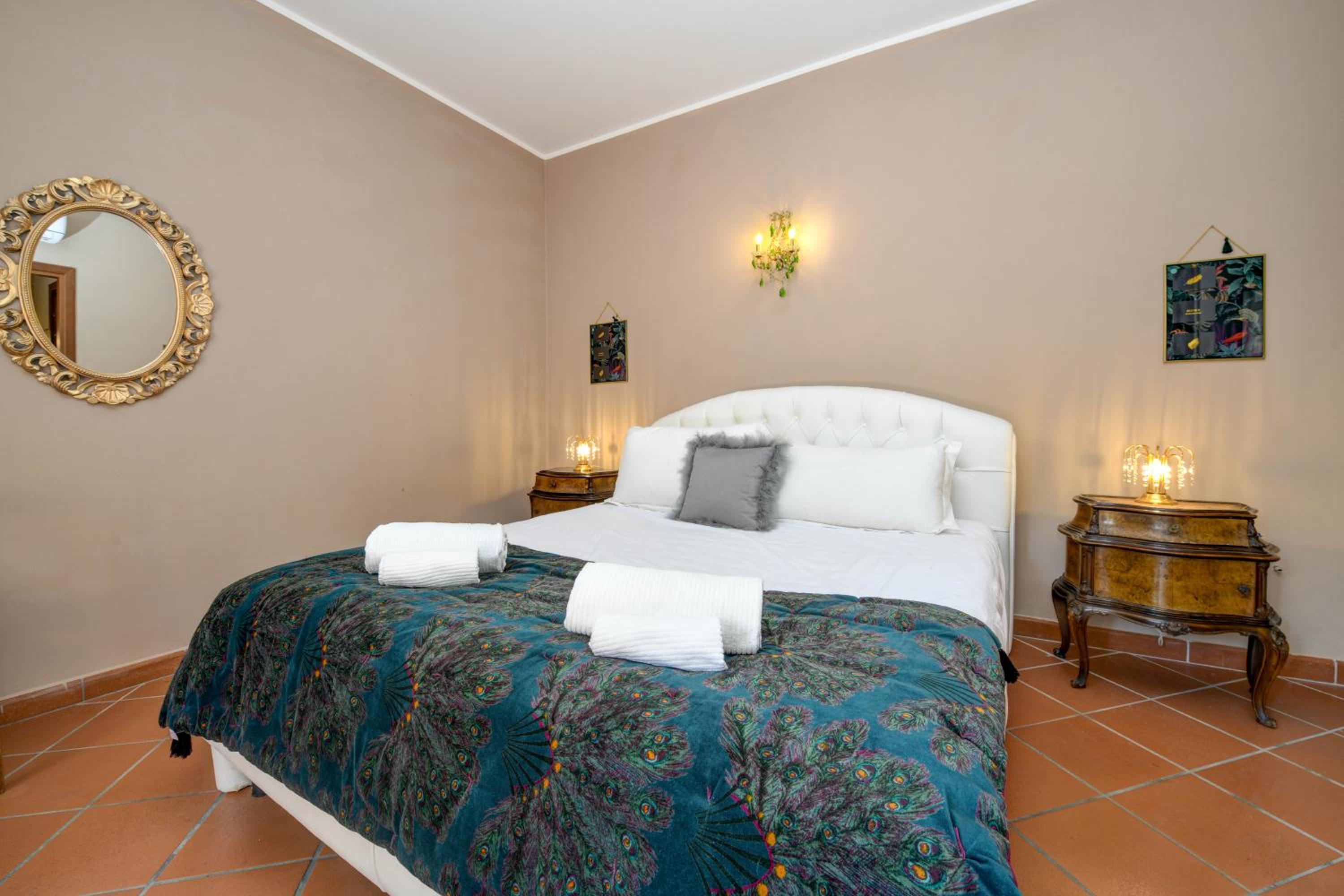 Double Room With Patio photo 1