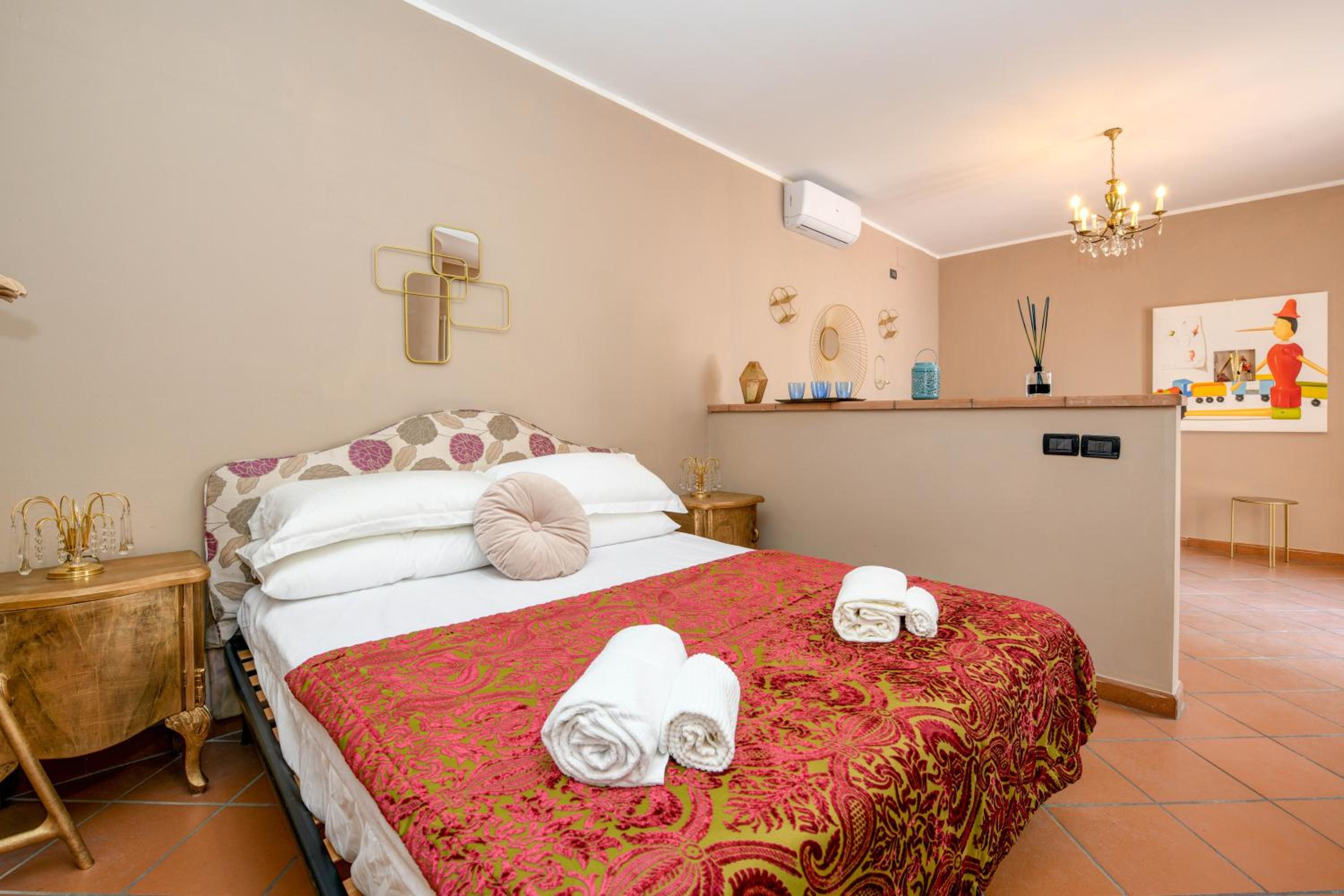 Double Room With Patio photo 3