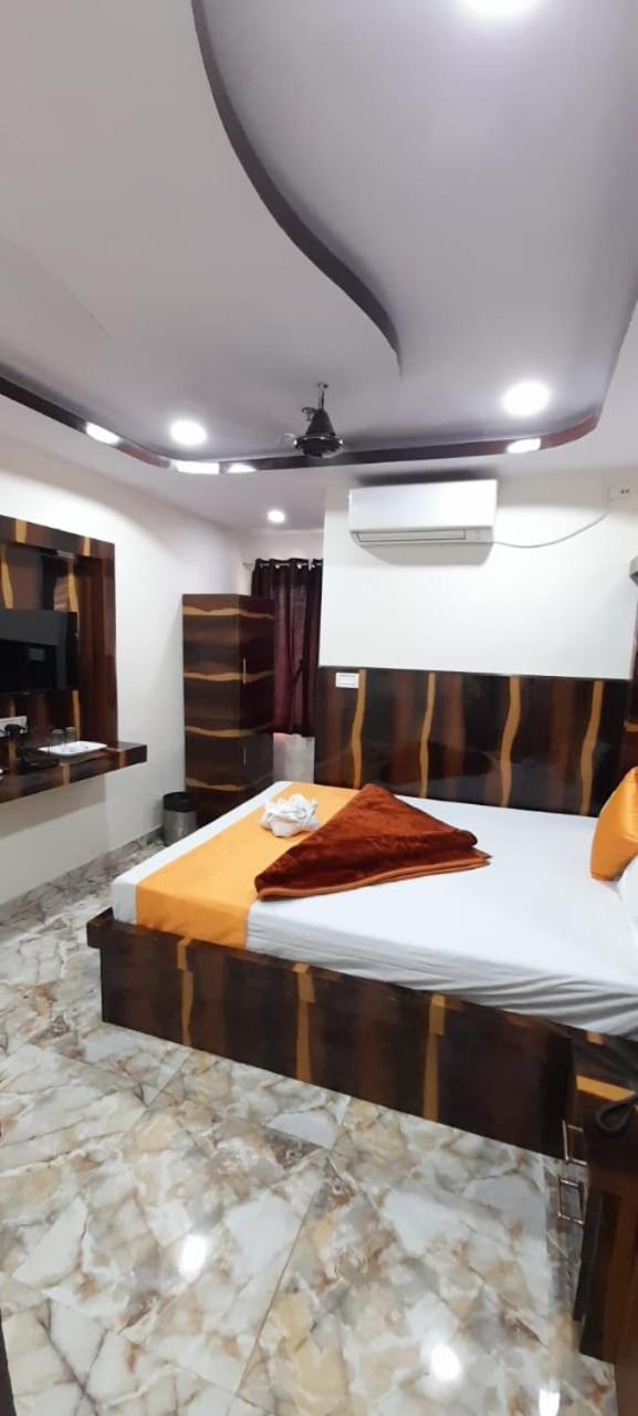 Standard Double Room - Photo 11