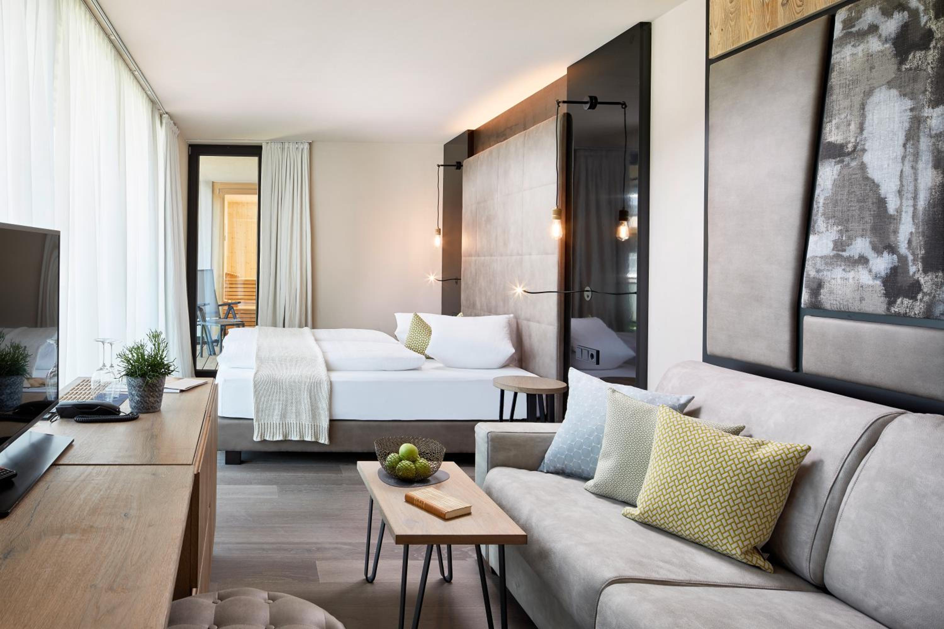 Superior Suite - Photo 1