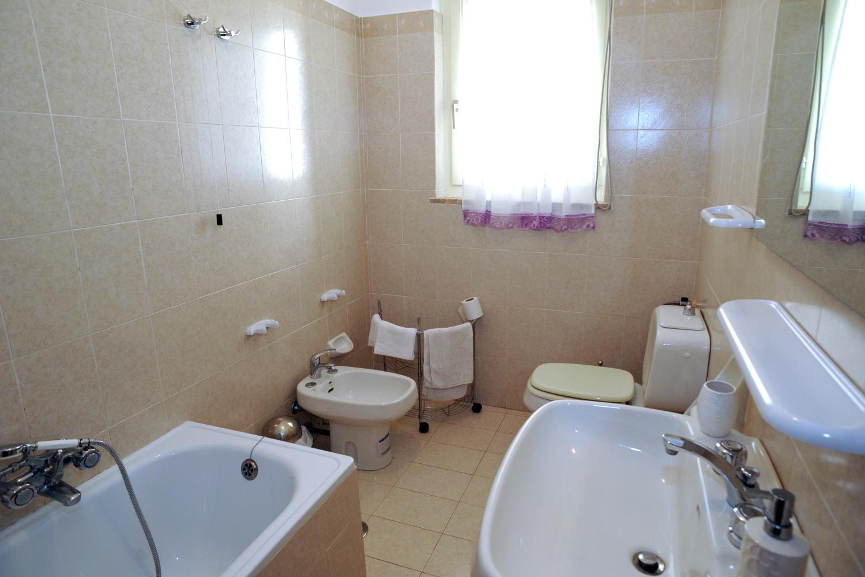 Apartment - Photo 18