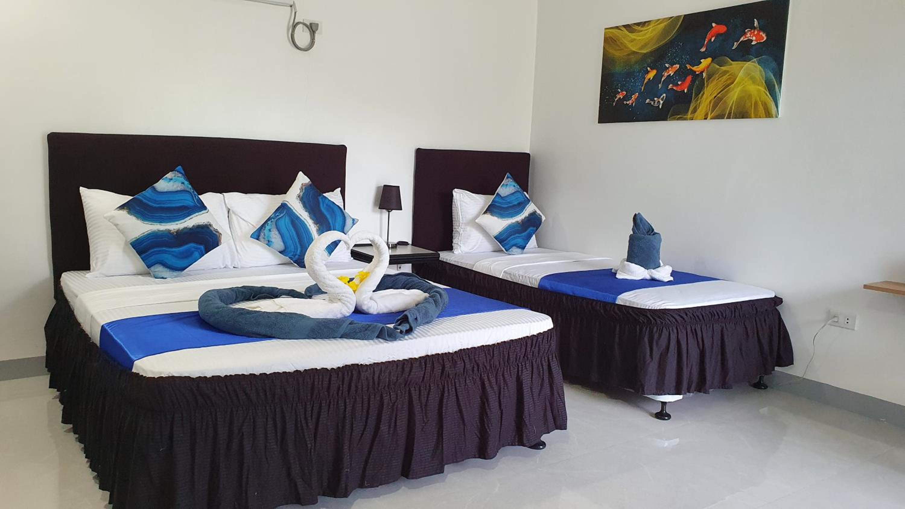 Deluxe Family Room - Photo 17