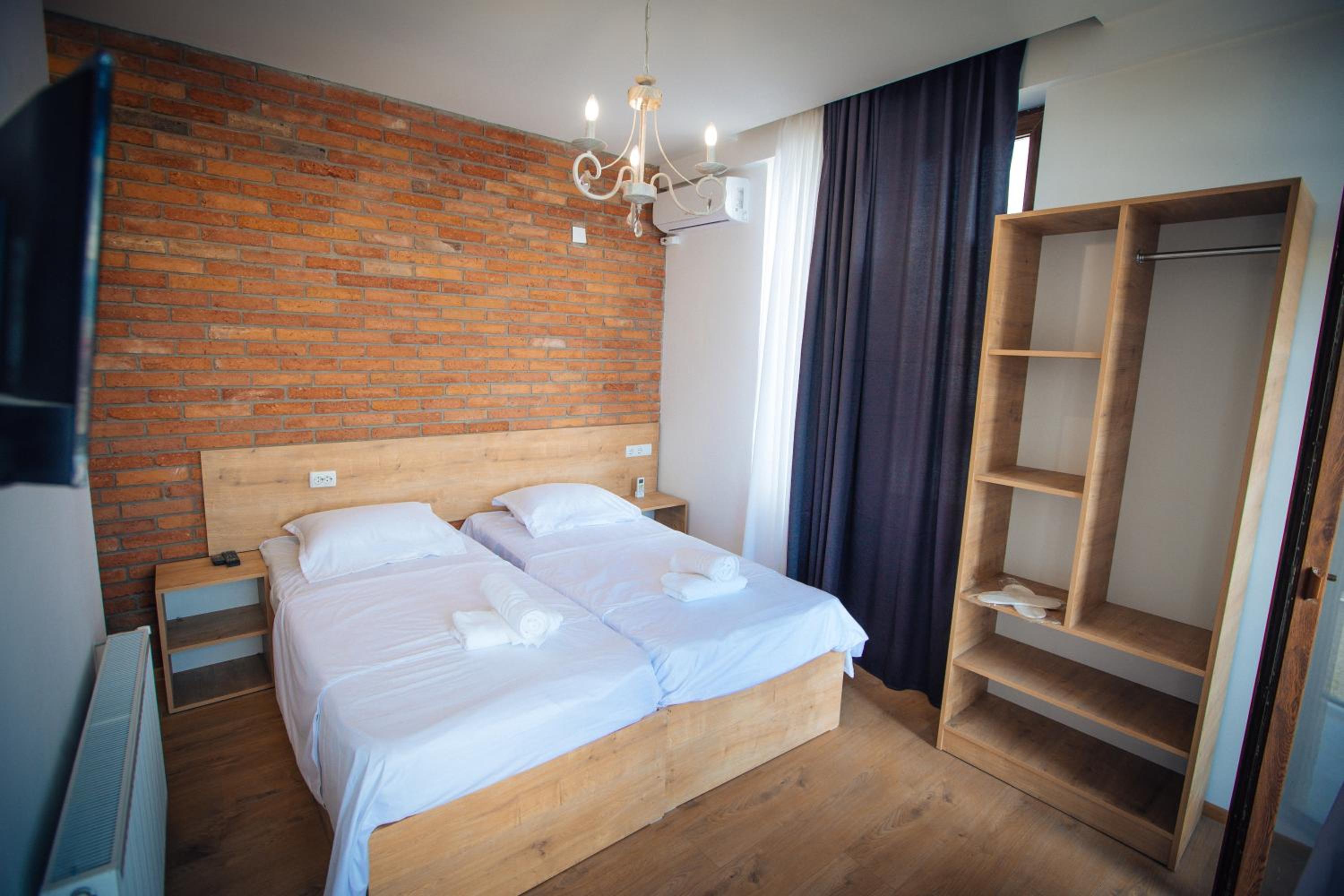 Double or Twin Room with Mountain View photo 1