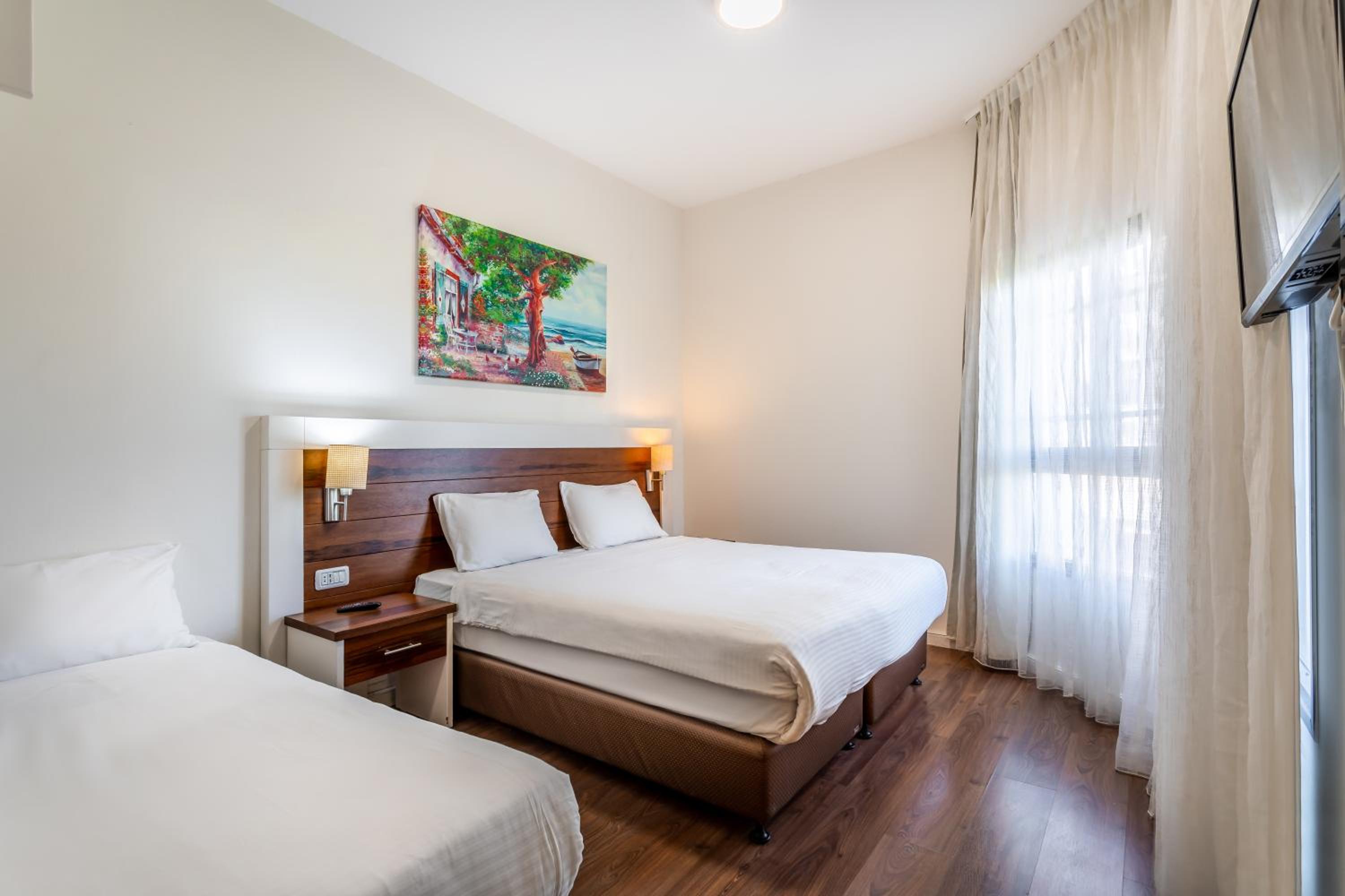 Standard Triple Room with Balcony photo 1