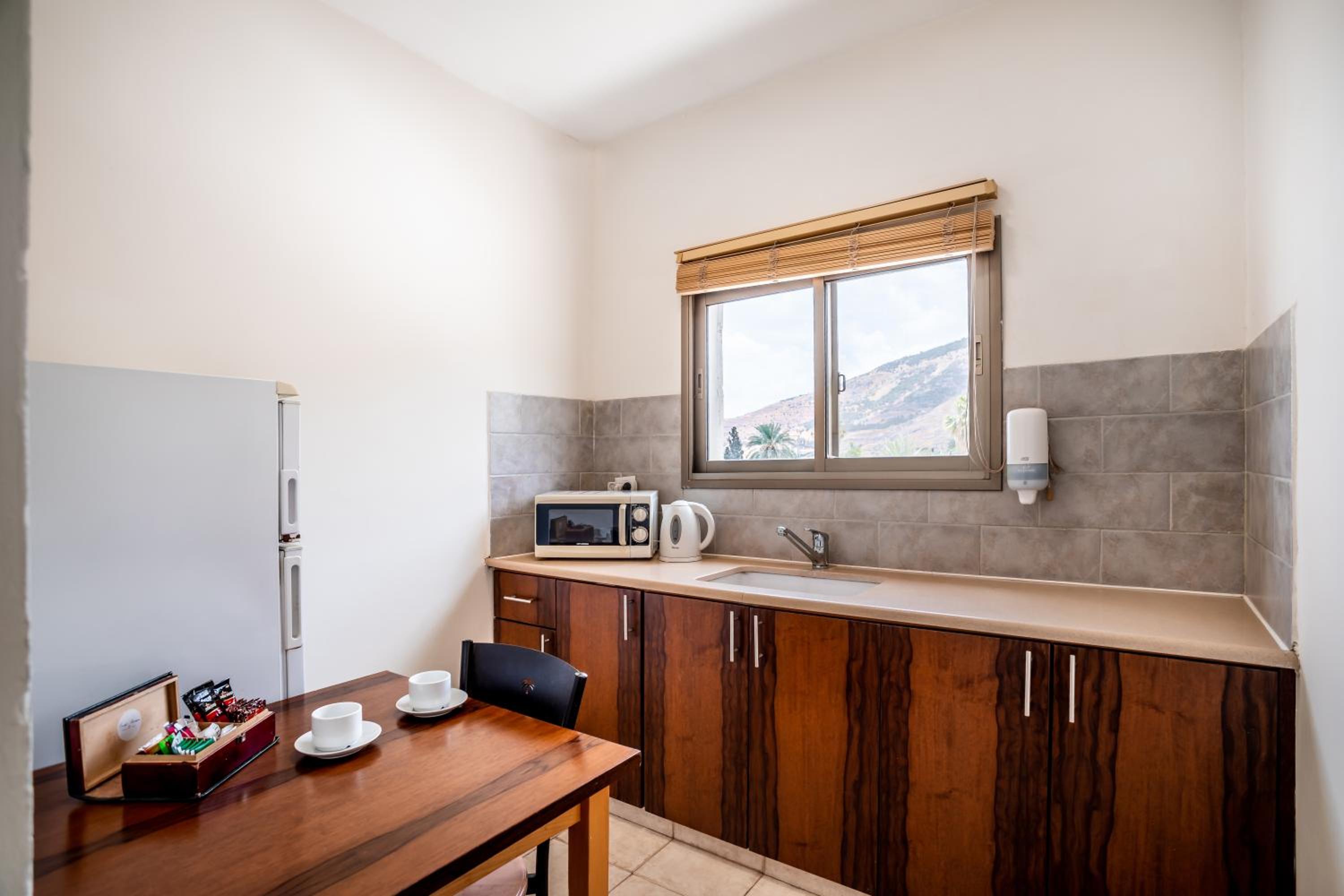 Standard Quadruple Room with Balcony photo 2
