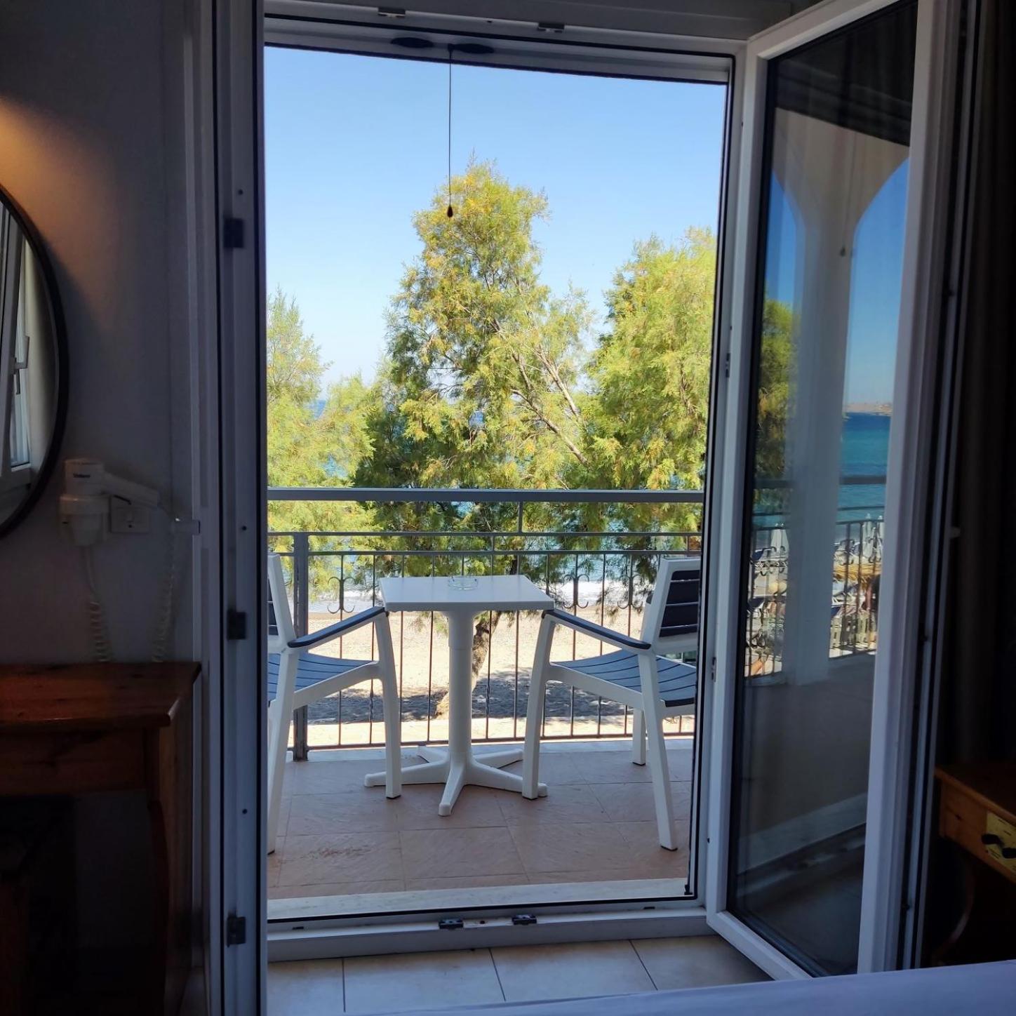 Twin Room with Sea View photo 1