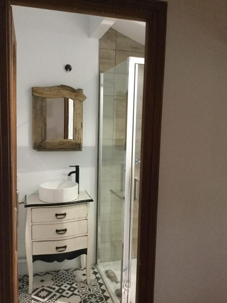 Double or Twin Room with Sea View photo 2