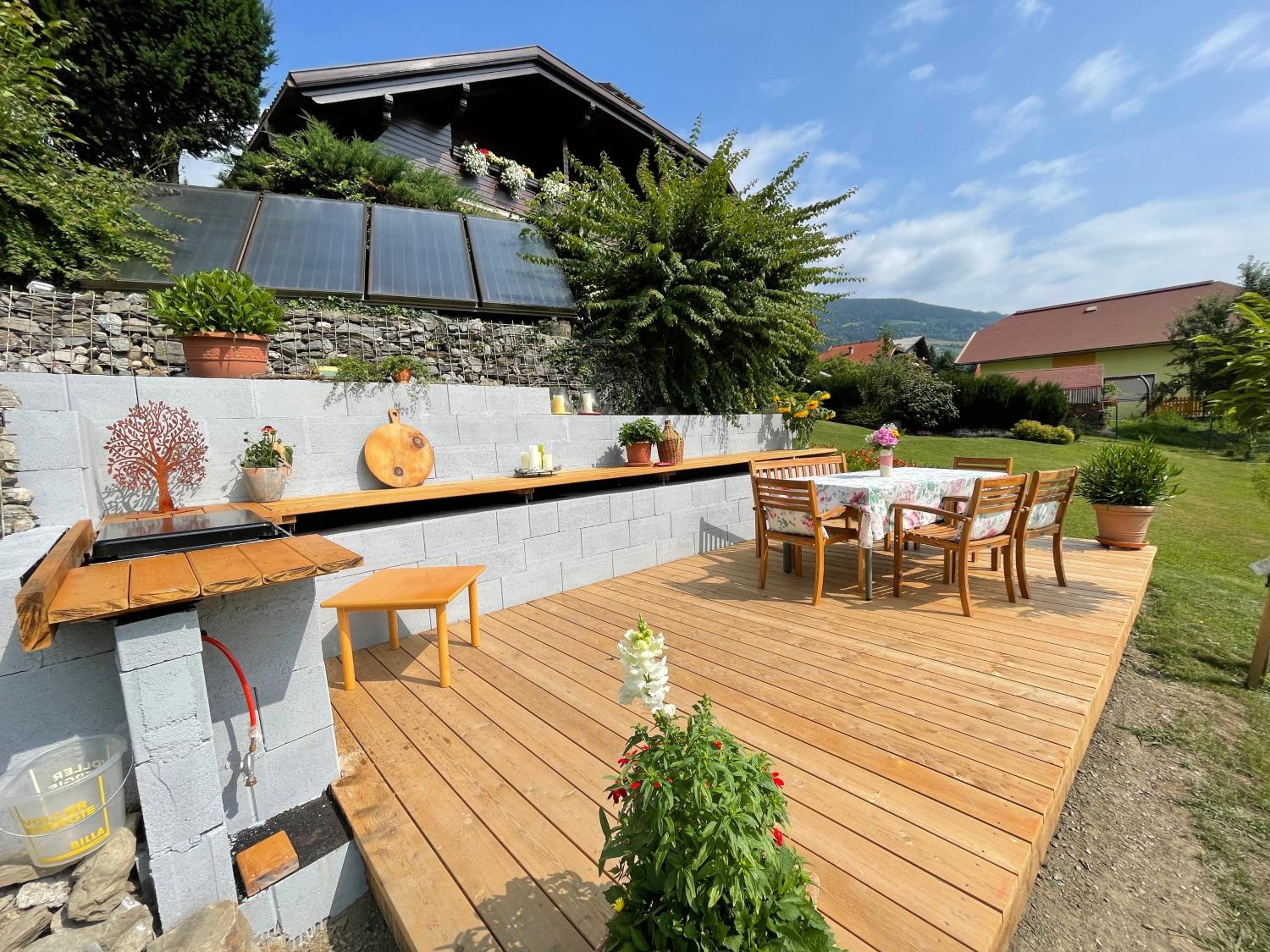 Apartment with Terrace photo 2