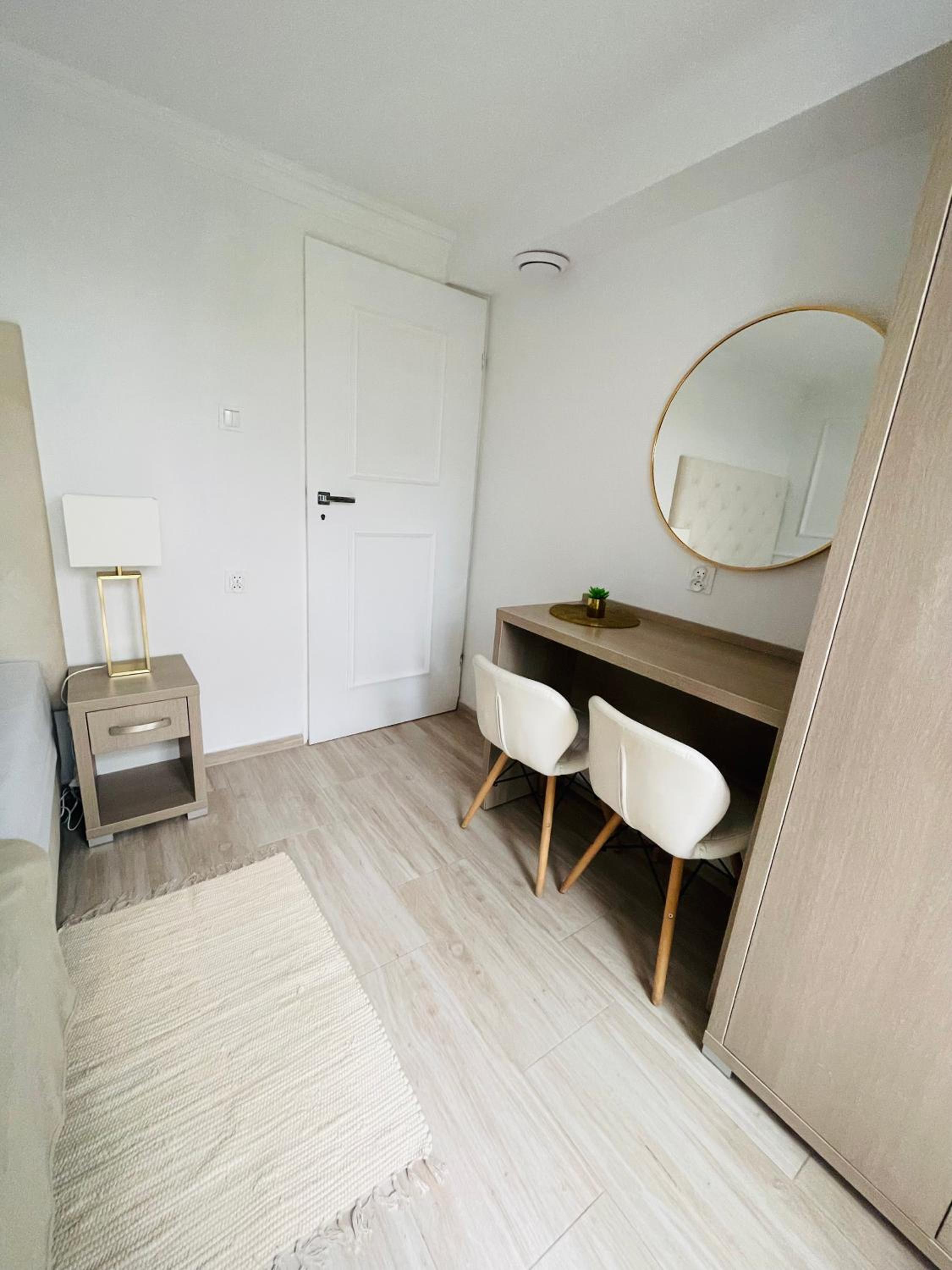 Single Room photo 3