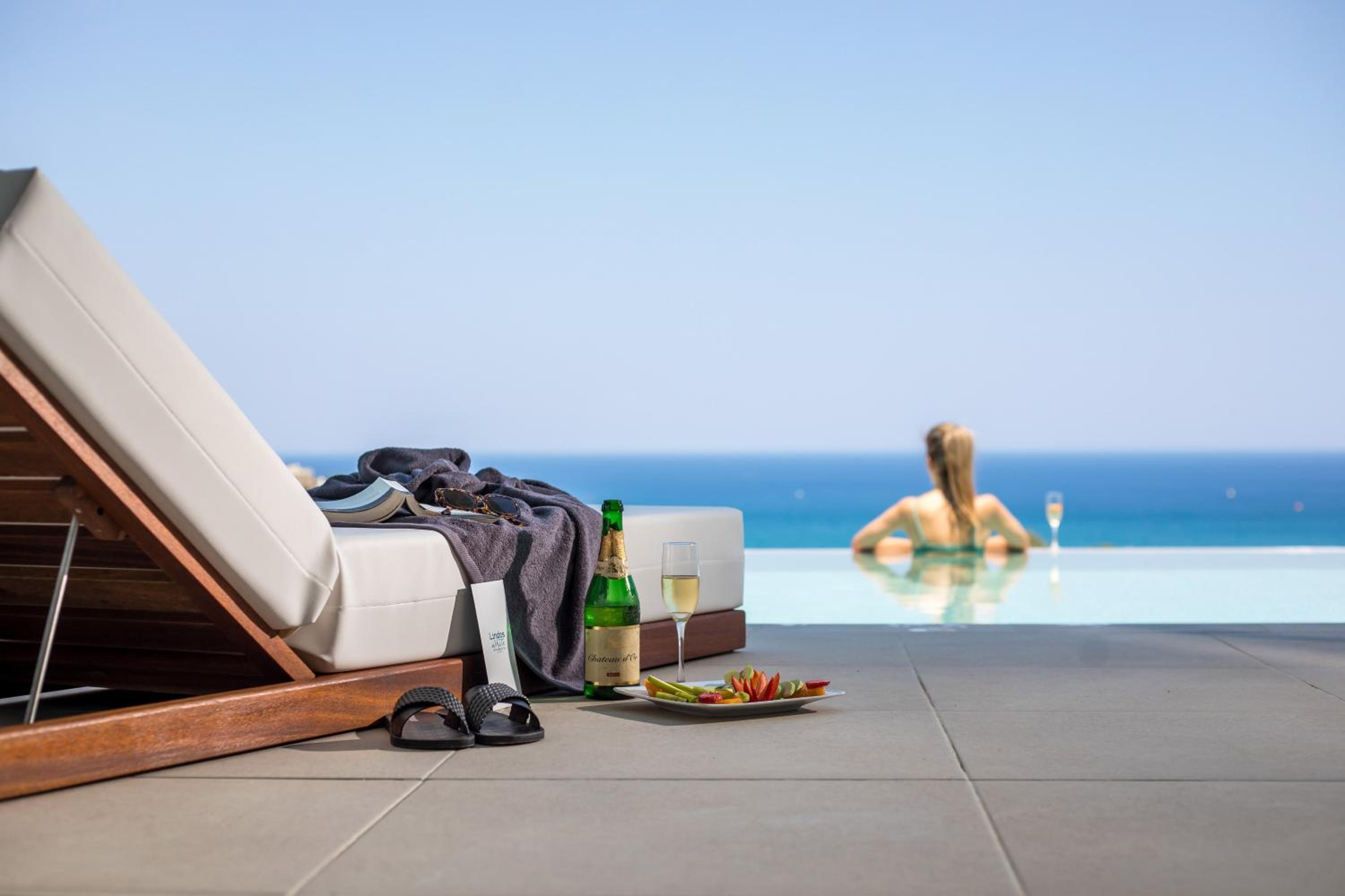 Executive Suite with Sea View & Private Pool (Adults Only) photo 3