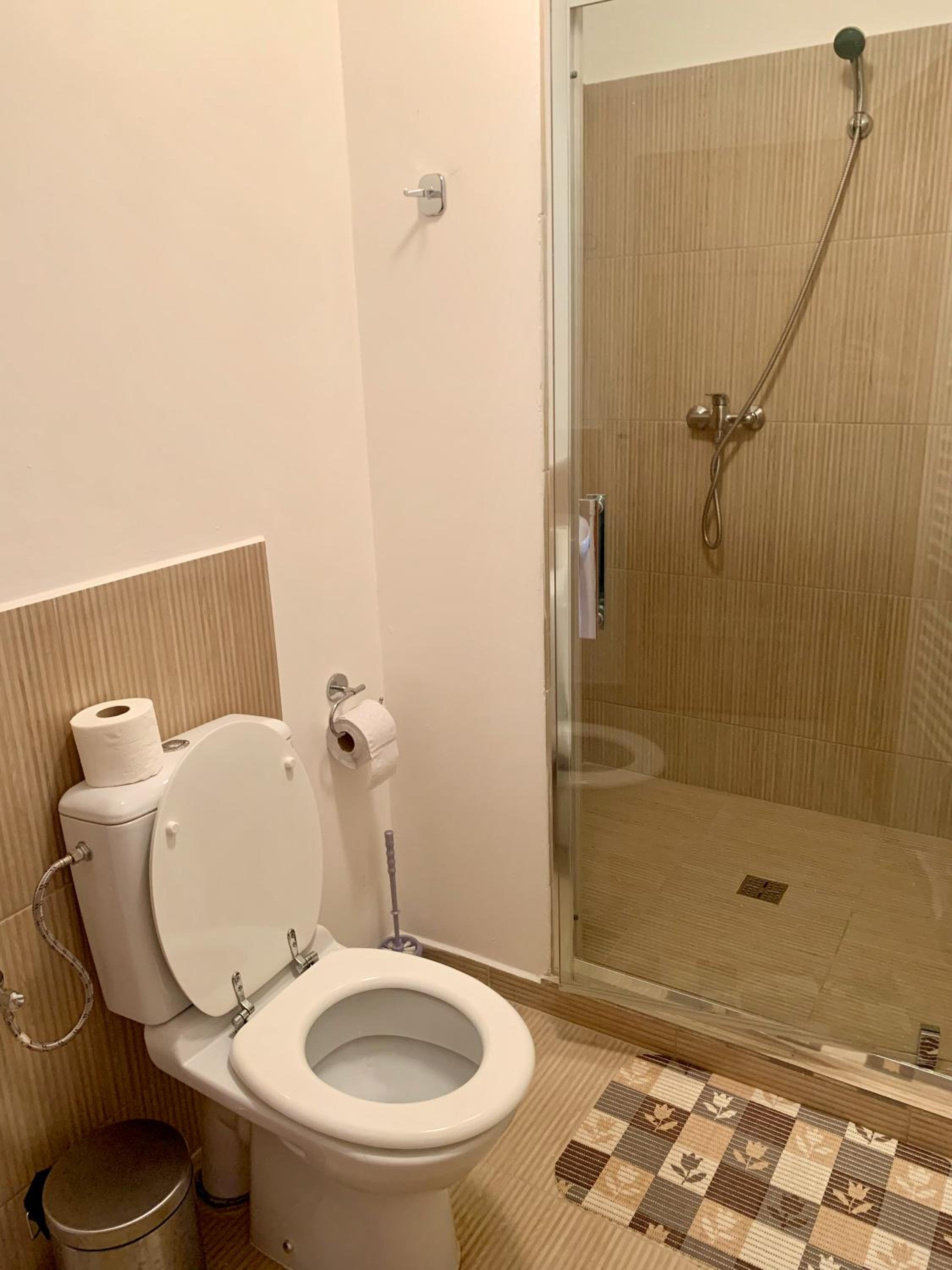 Twin Room with Bathroom photo 2