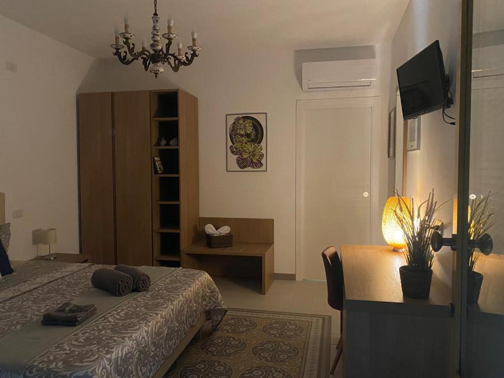 Double Room with Private Bathroom photo 1