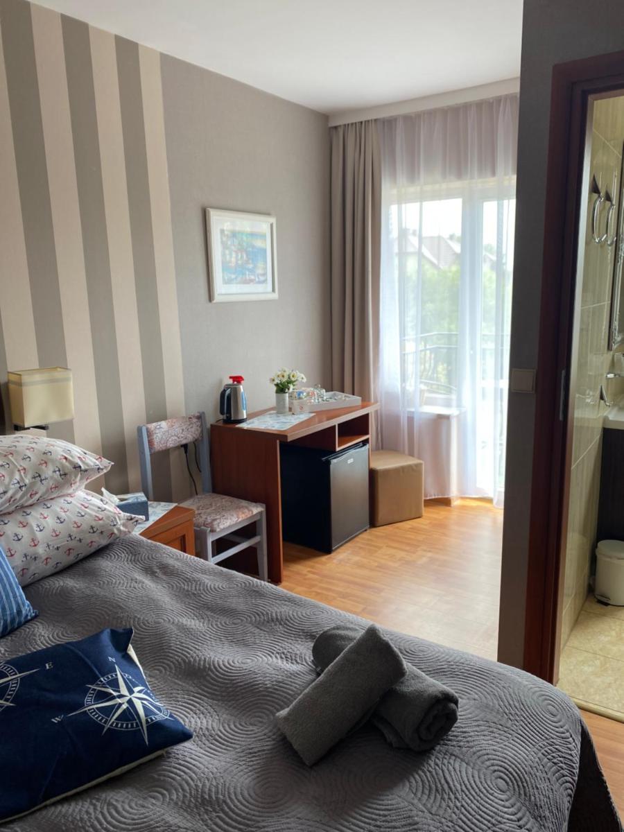 Deluxe Double Room with Balcony photo 2