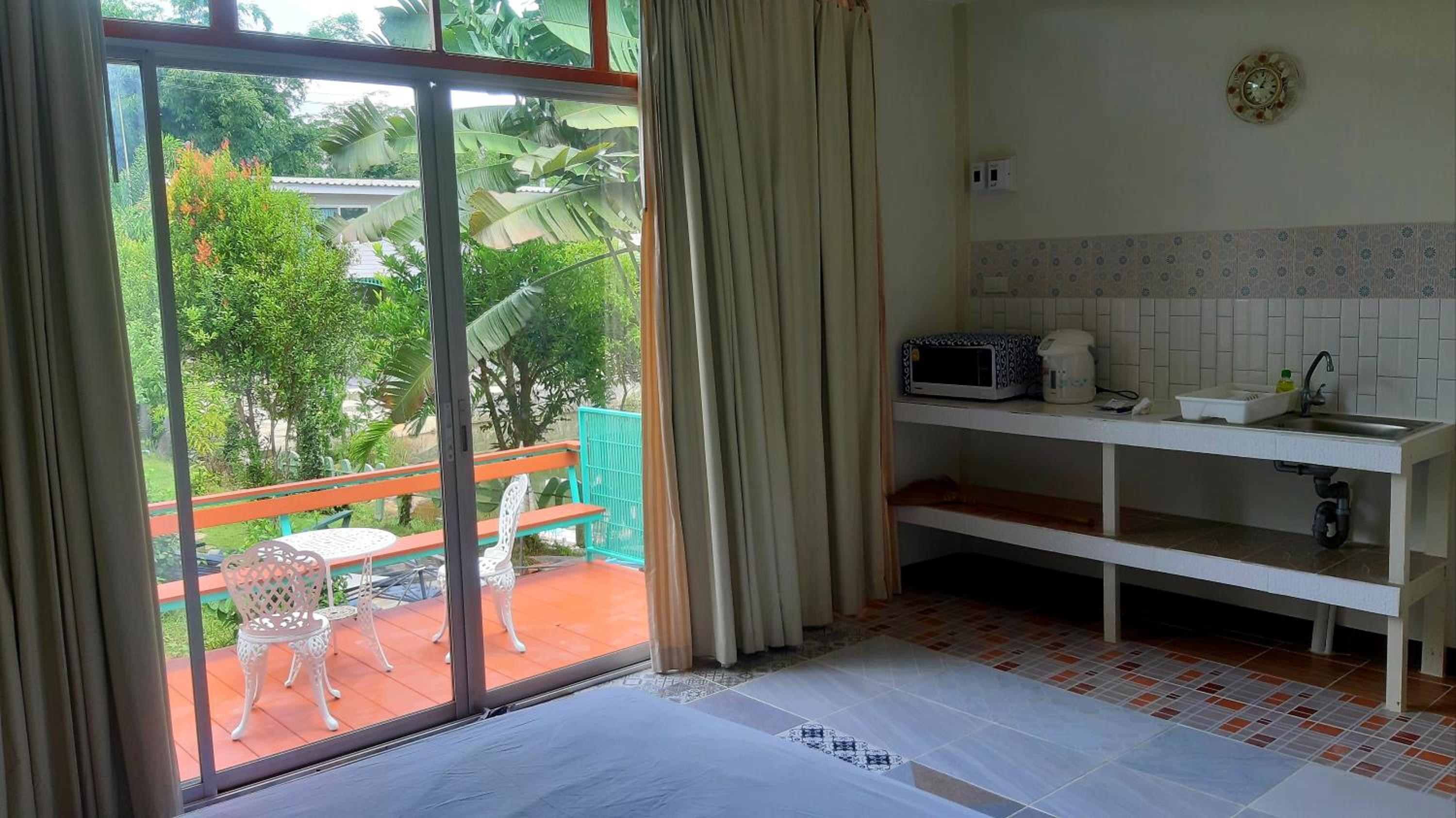 Bungalow with Garden View - Photo 1
