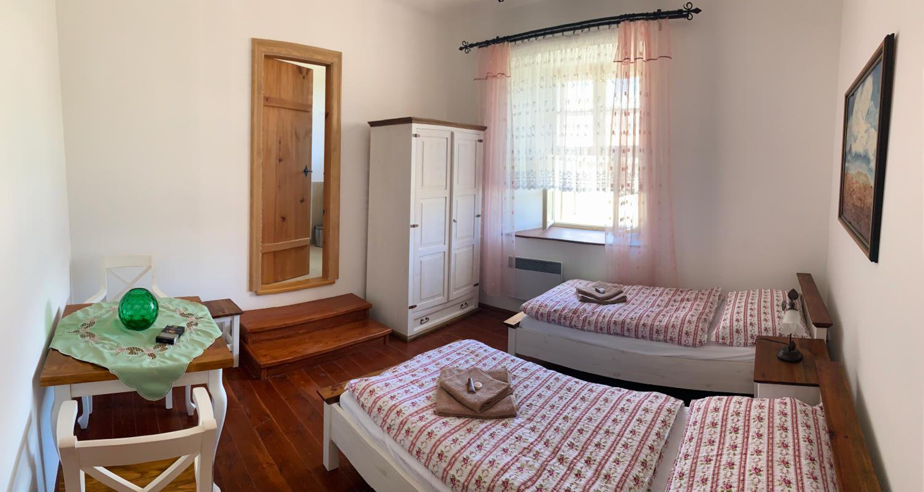 Twin Room with Bathroom photo 1