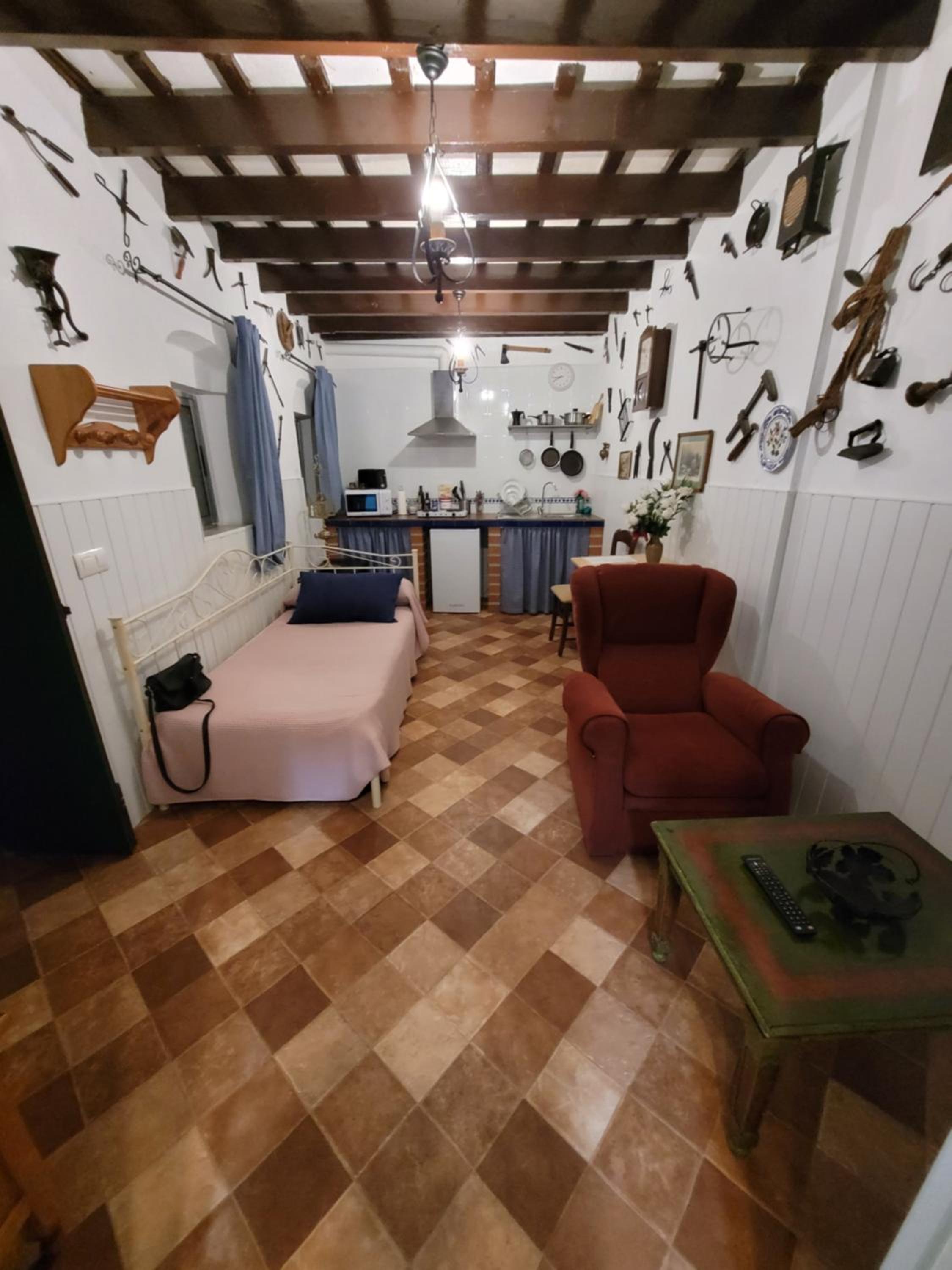 One-Bedroom Apartment (1 Adults) - Photo 5
