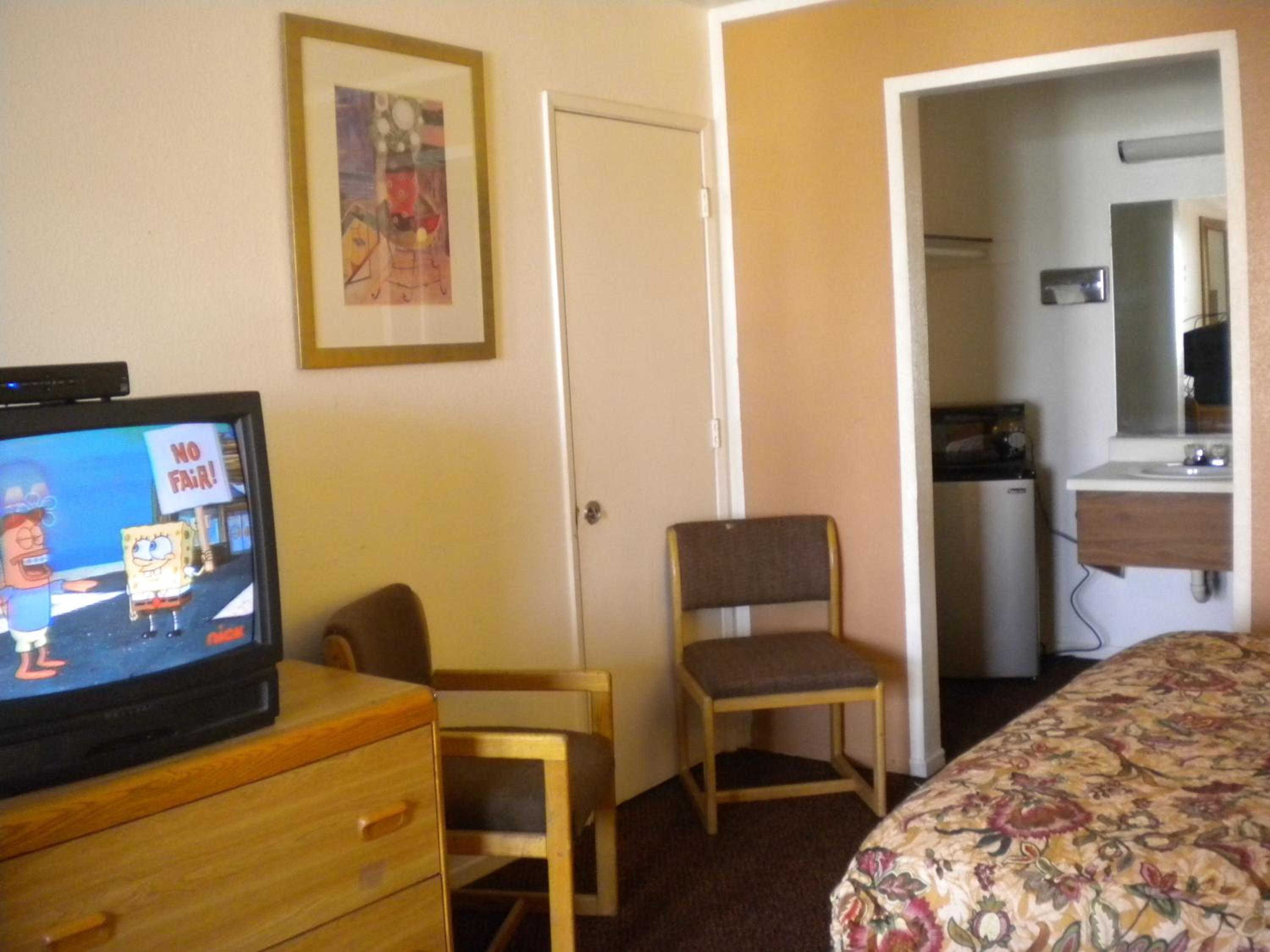 Standard Queen Room photo 1