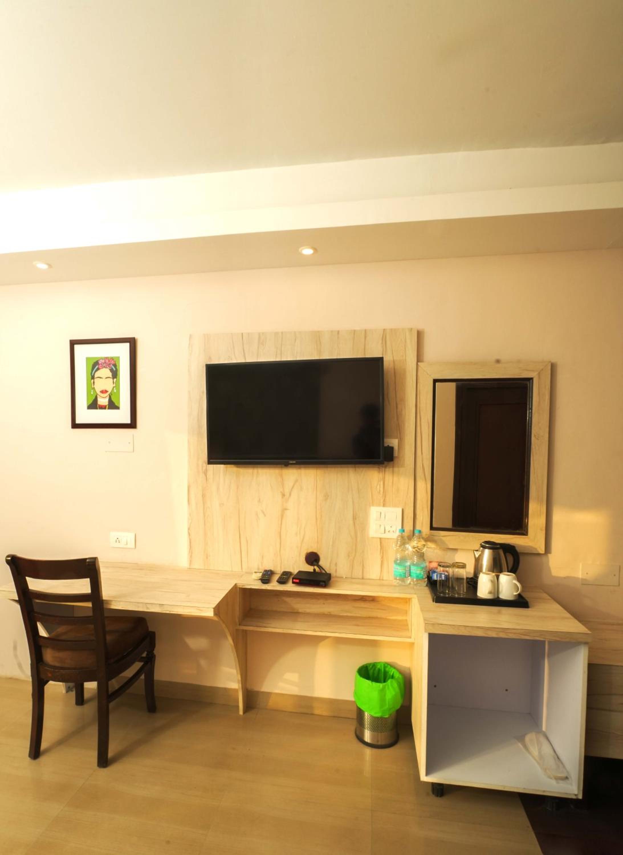 Standard King Room