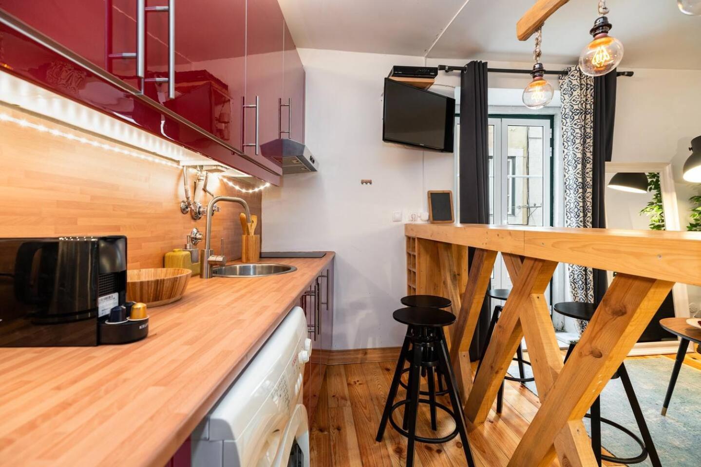One-Bedroom Apartment - Photo 13