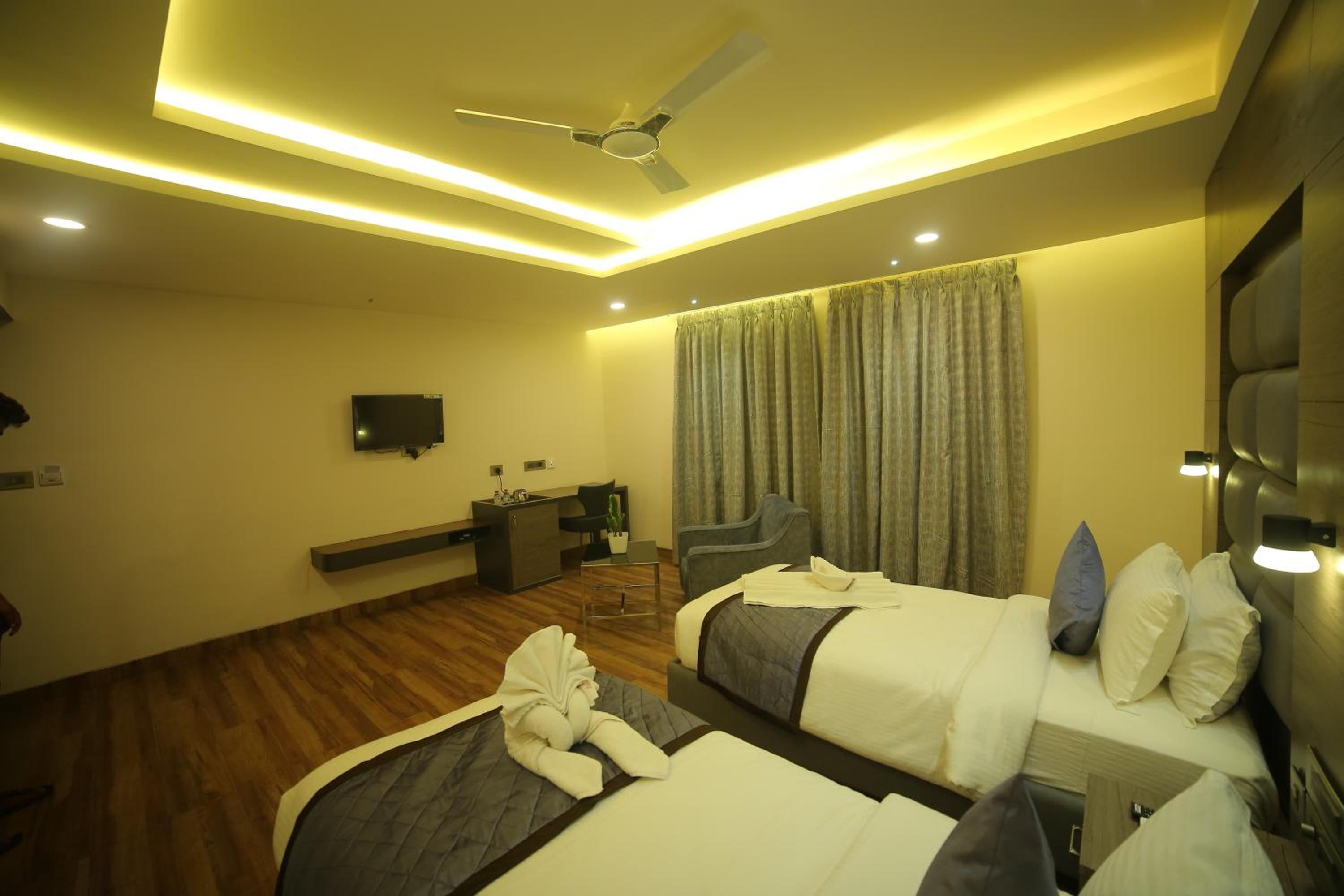 Double or Twin Room - Photo 4