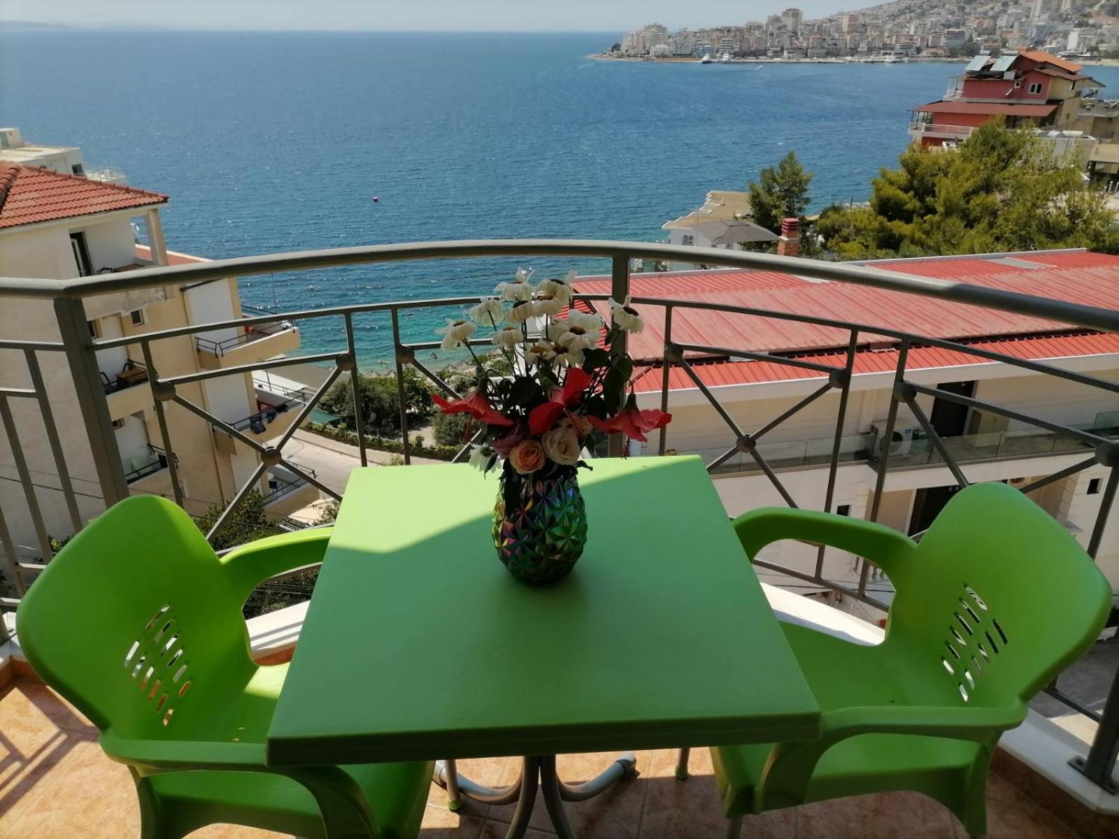 One-Bedroom Apartment with Sea View photo 2